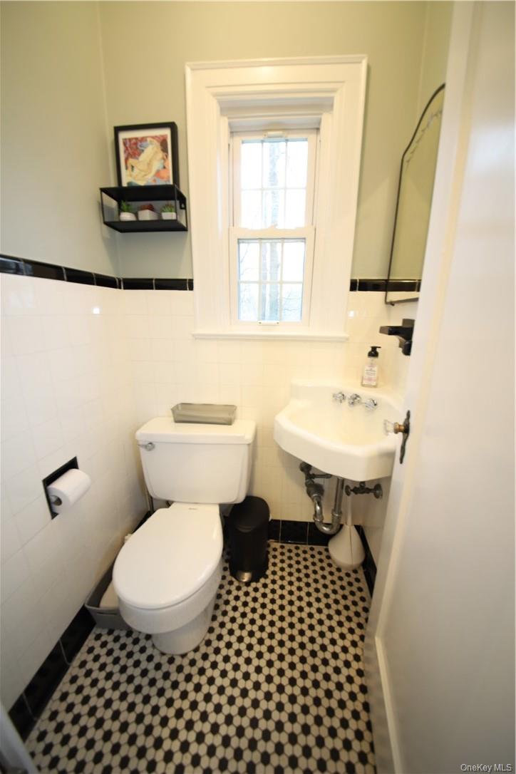 #16 photo, 15 Beacon Hill Road, Ardsley , NY 10502