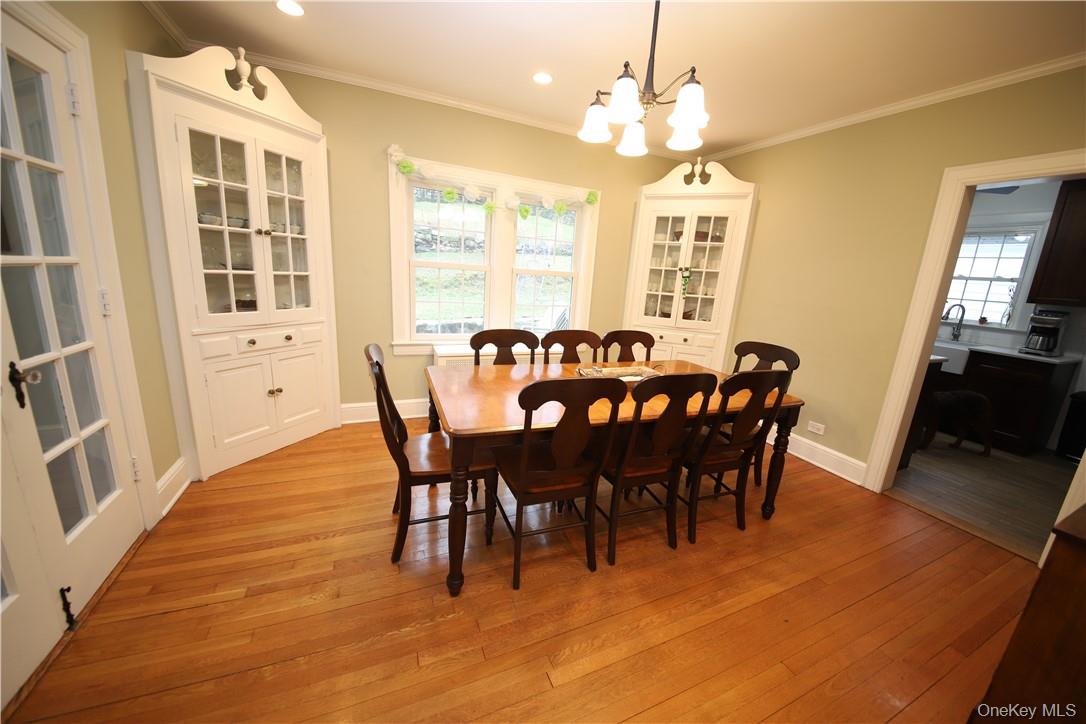 #4 photo, 15 Beacon Hill Road, Ardsley , NY 10502