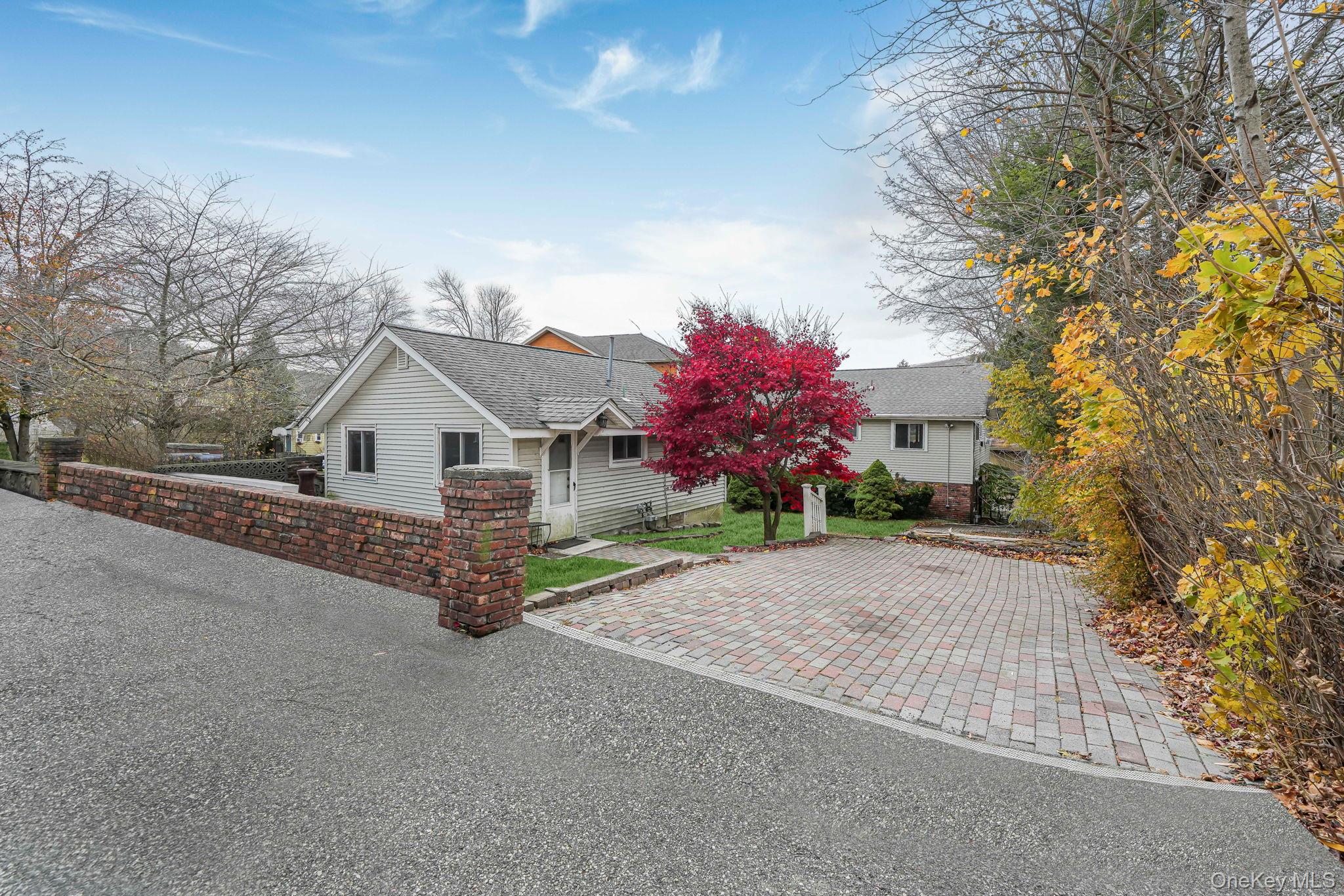 #2 photo, 25 Teneyck Avenue, Greenwood Lake , NY 10925