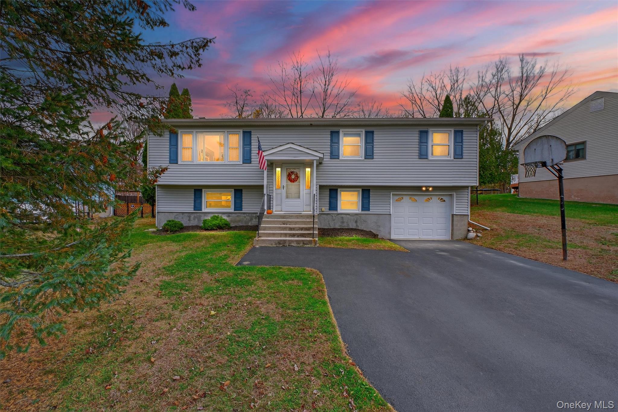 #1 photo, 41 Creamery Drive, New Windsor , NY 12553