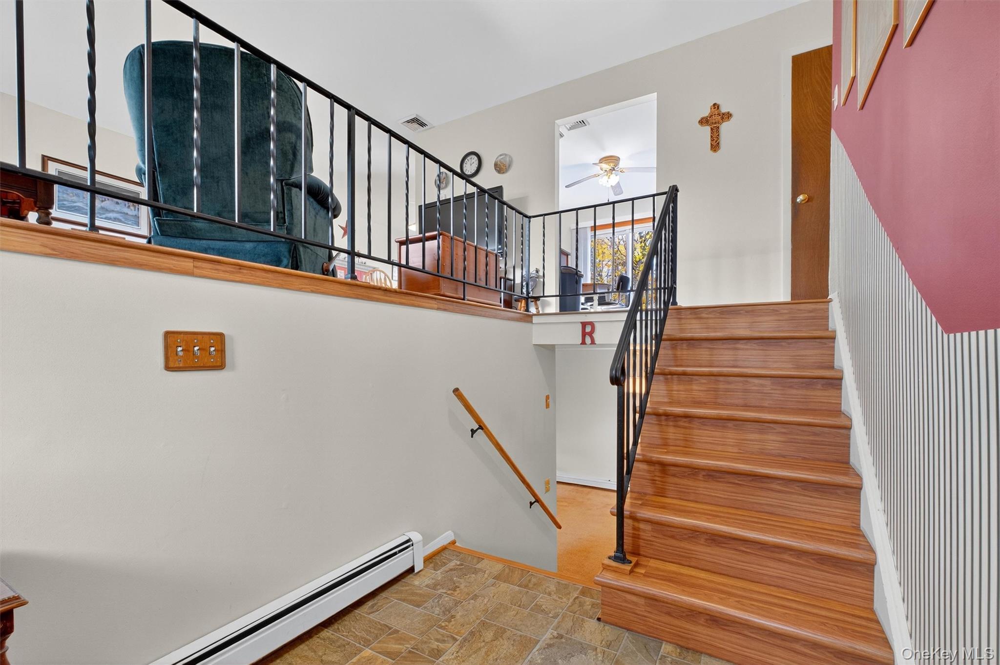 #4 photo, 41 Creamery Drive, New Windsor , NY 12553