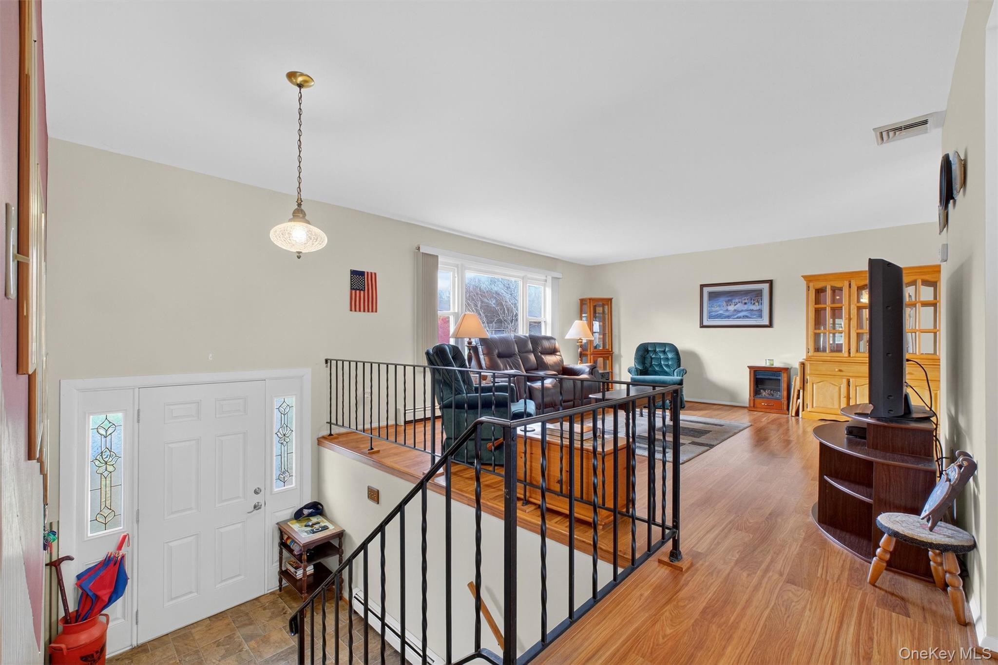 #5 photo, 41 Creamery Drive, New Windsor , NY 12553