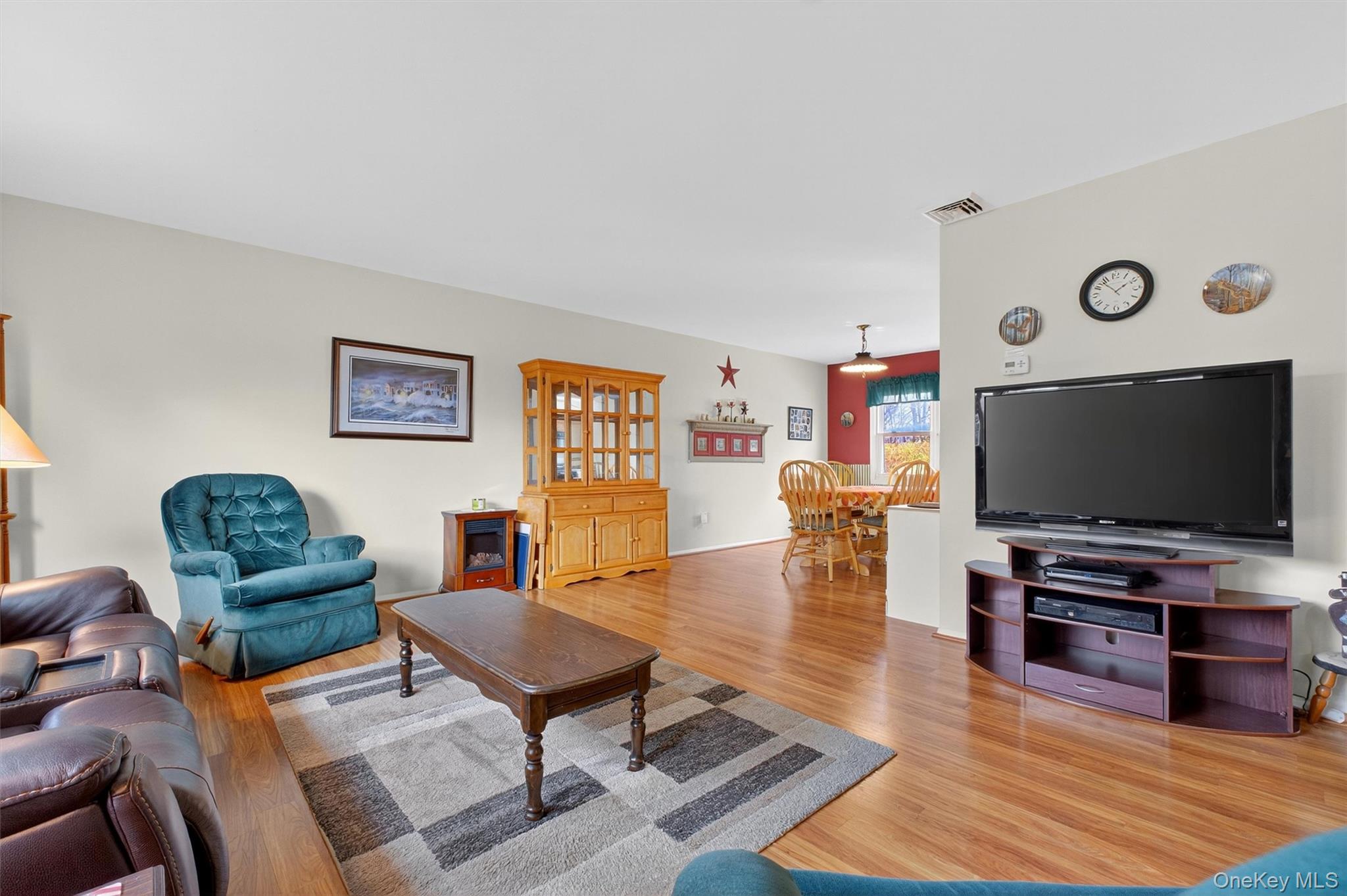 #7 photo, 41 Creamery Drive, New Windsor , NY 12553