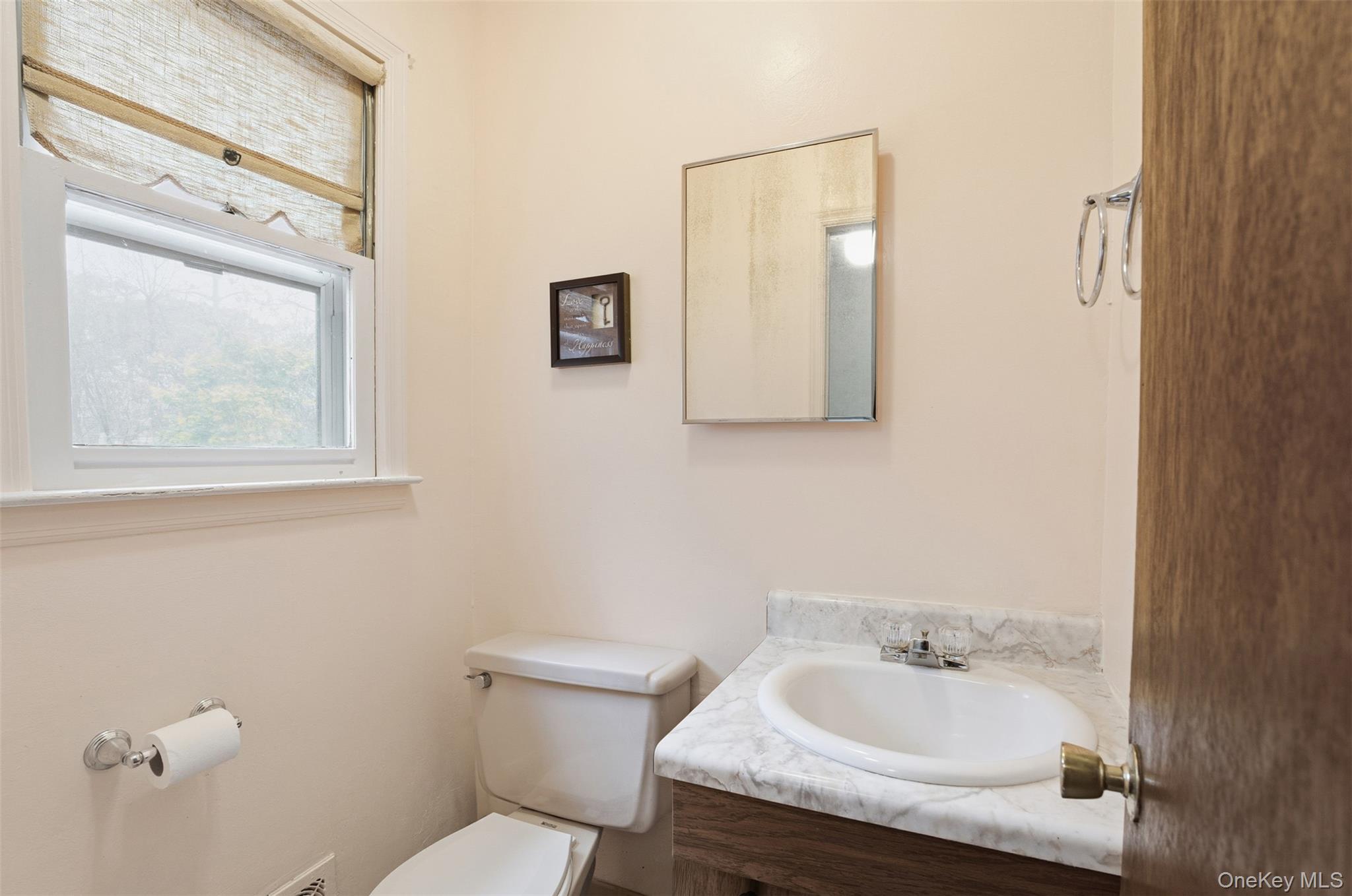 #20 photo, 7 Helaine Court, Orangeburg , NY 10962