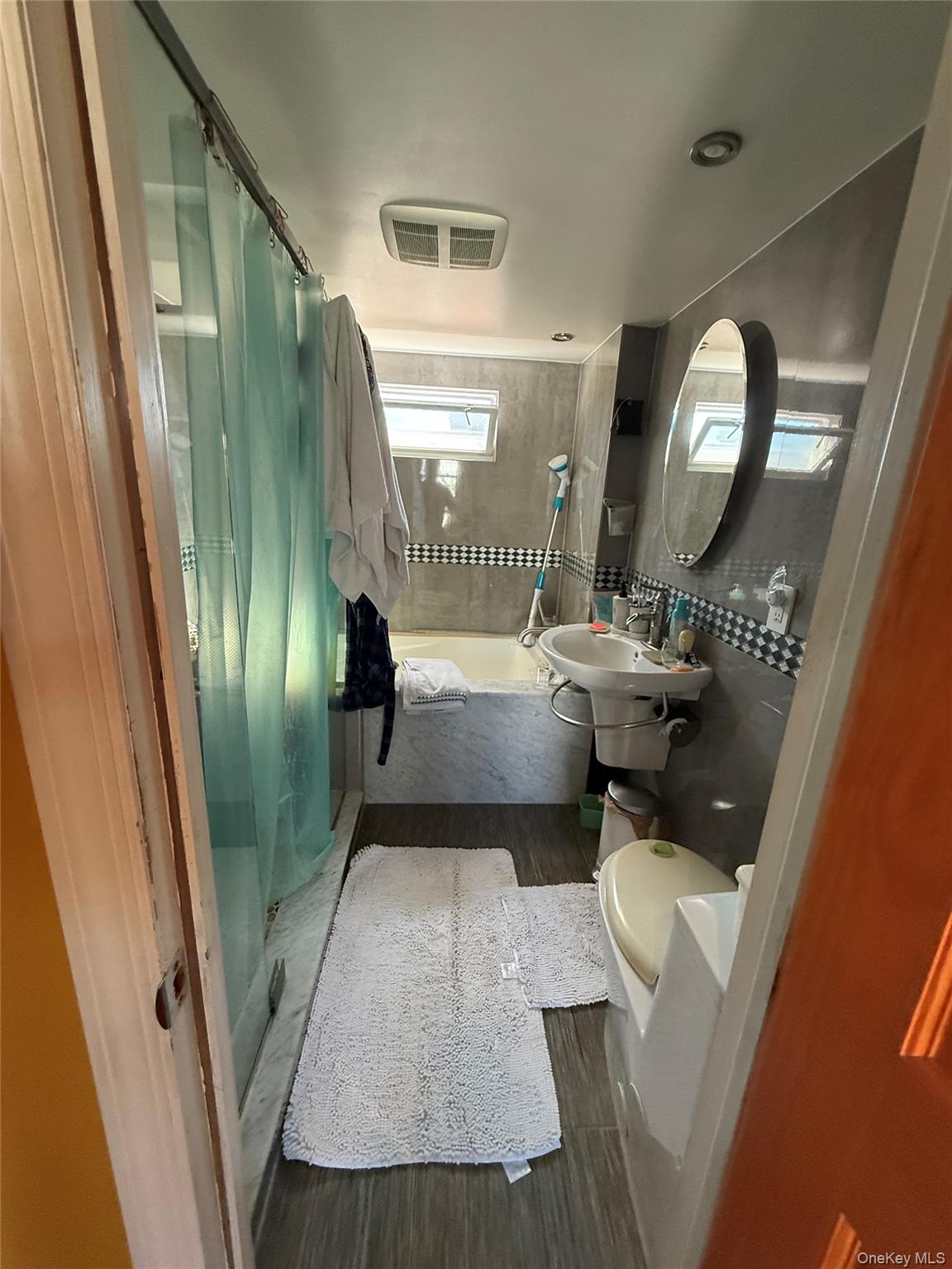 #14 photo, 2224 Lafayette Avenue, Bronx , NY 10473