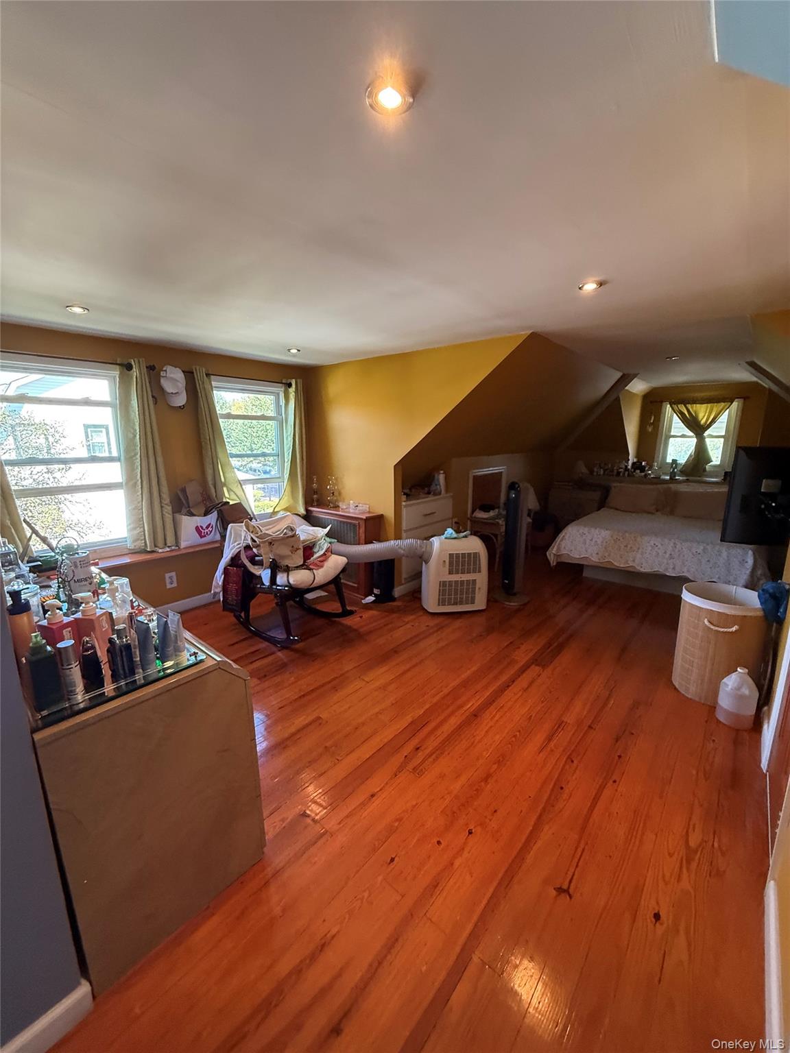 #17 photo, 2224 Lafayette Avenue, Bronx , NY 10473