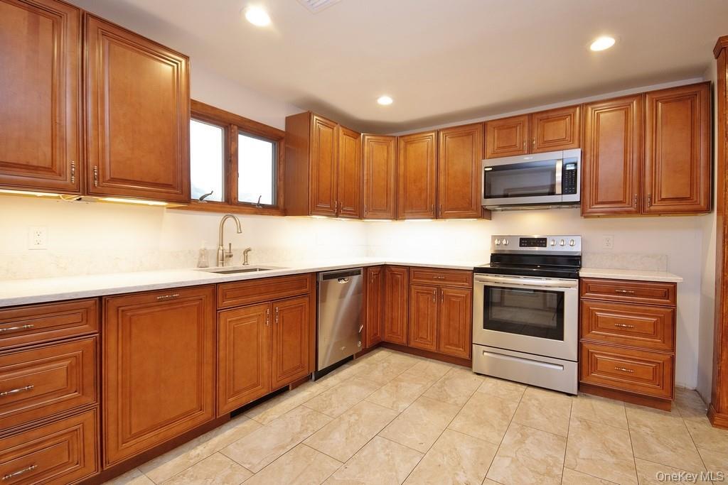 #12 photo, 24 Lake Avenue, Monroe , NY 10950