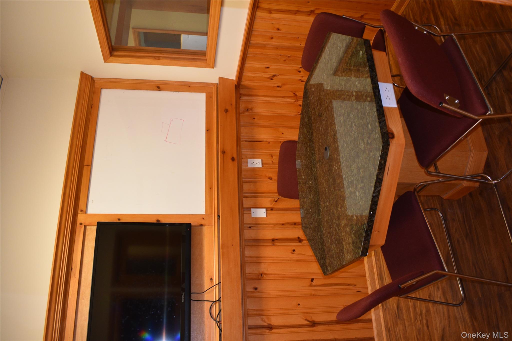 #6 photo, 100 Centershore Road, Centerport , NY 11721