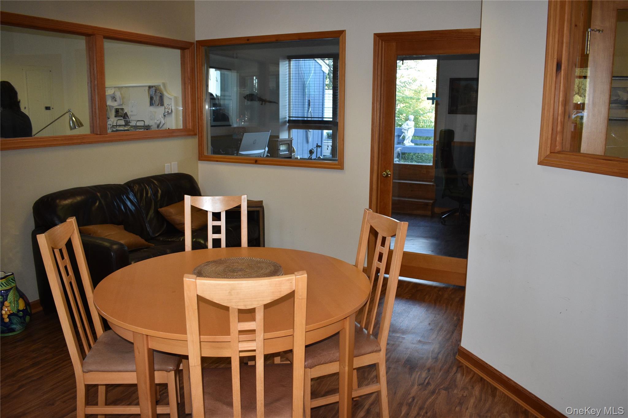 #7 photo, 100 Centershore Road, Centerport , NY 11721