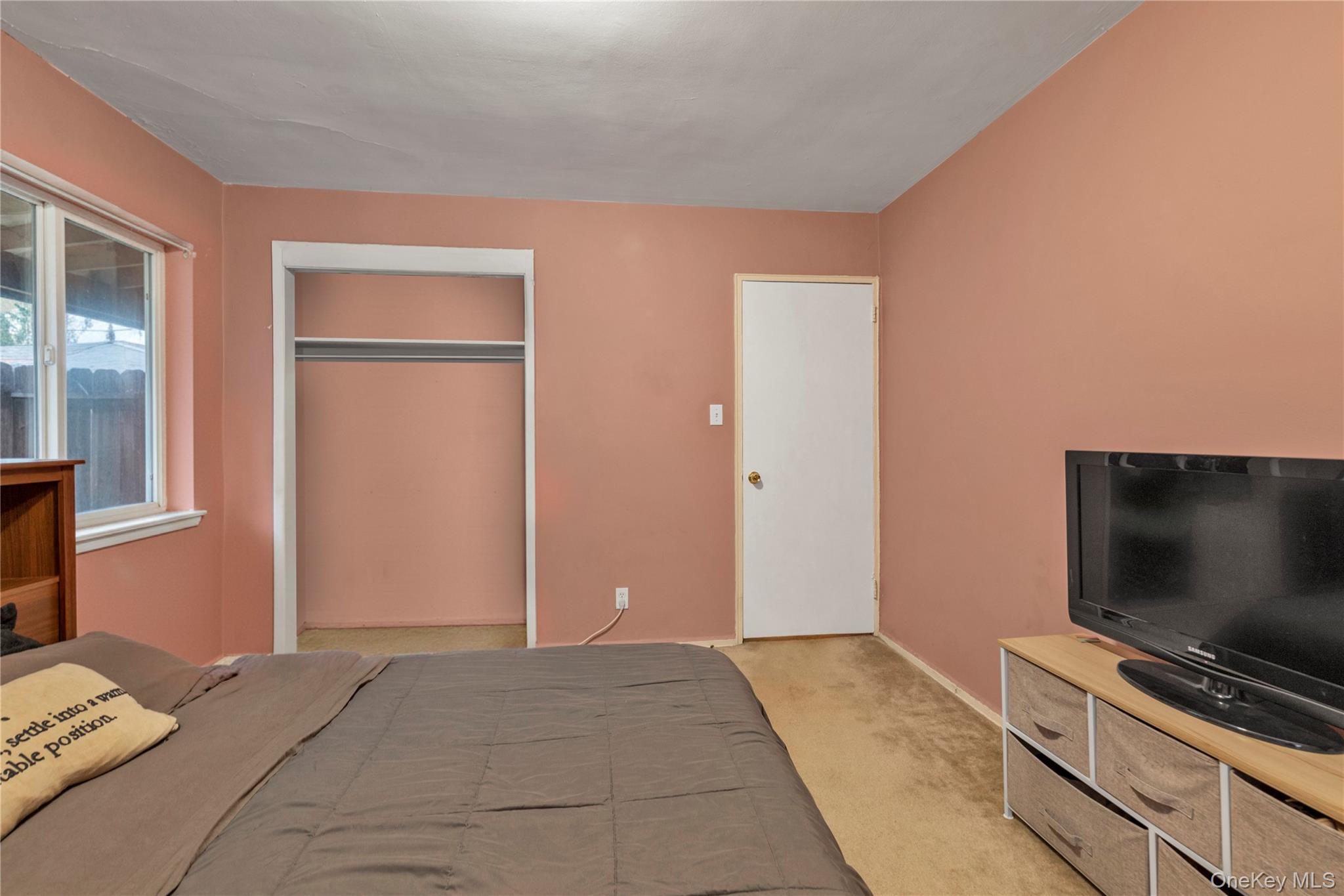 #8 photo, 73-47 217th Street, Bayside , NY 11364