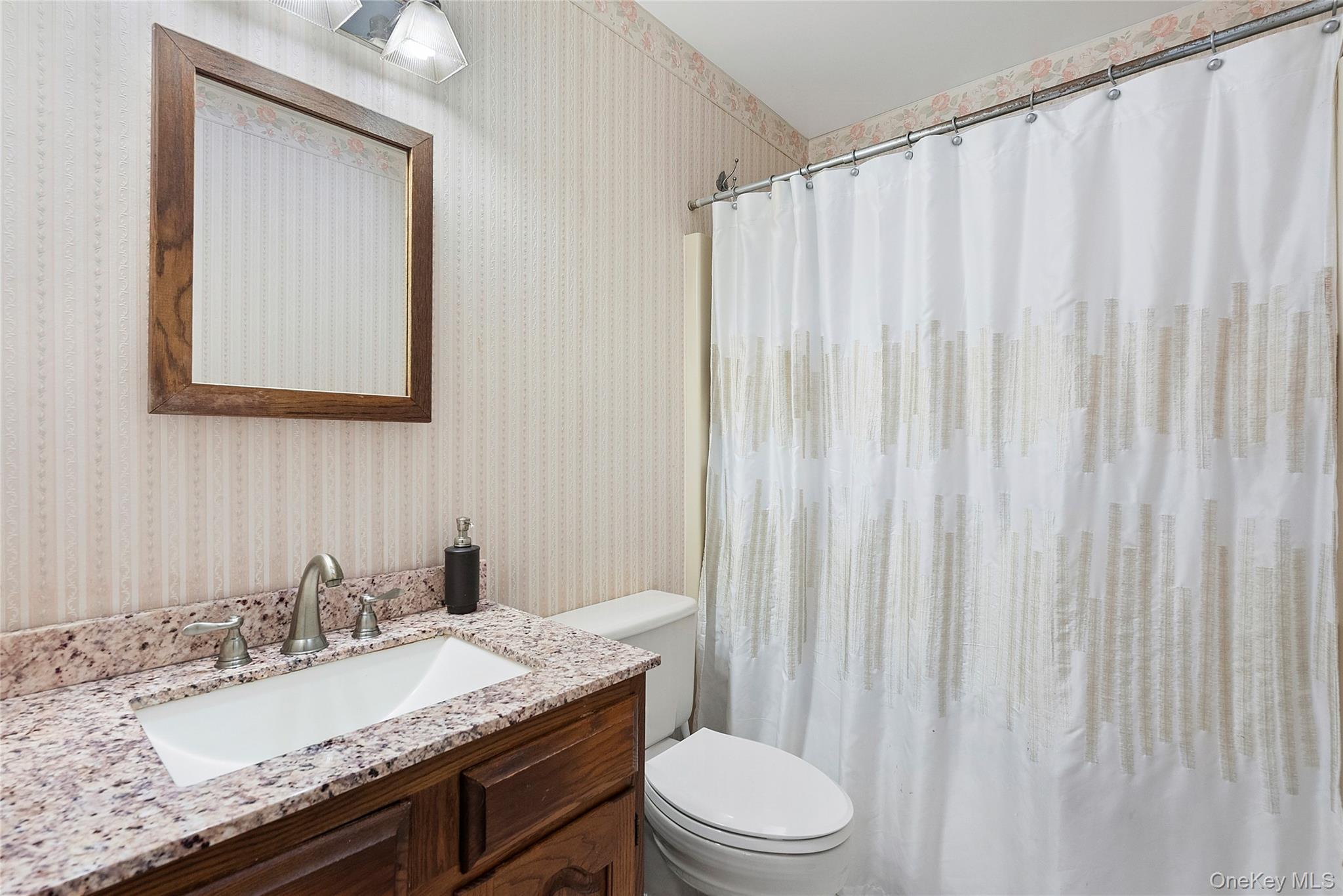 #13 photo, 455 West Lane, East Marion , NY 11939