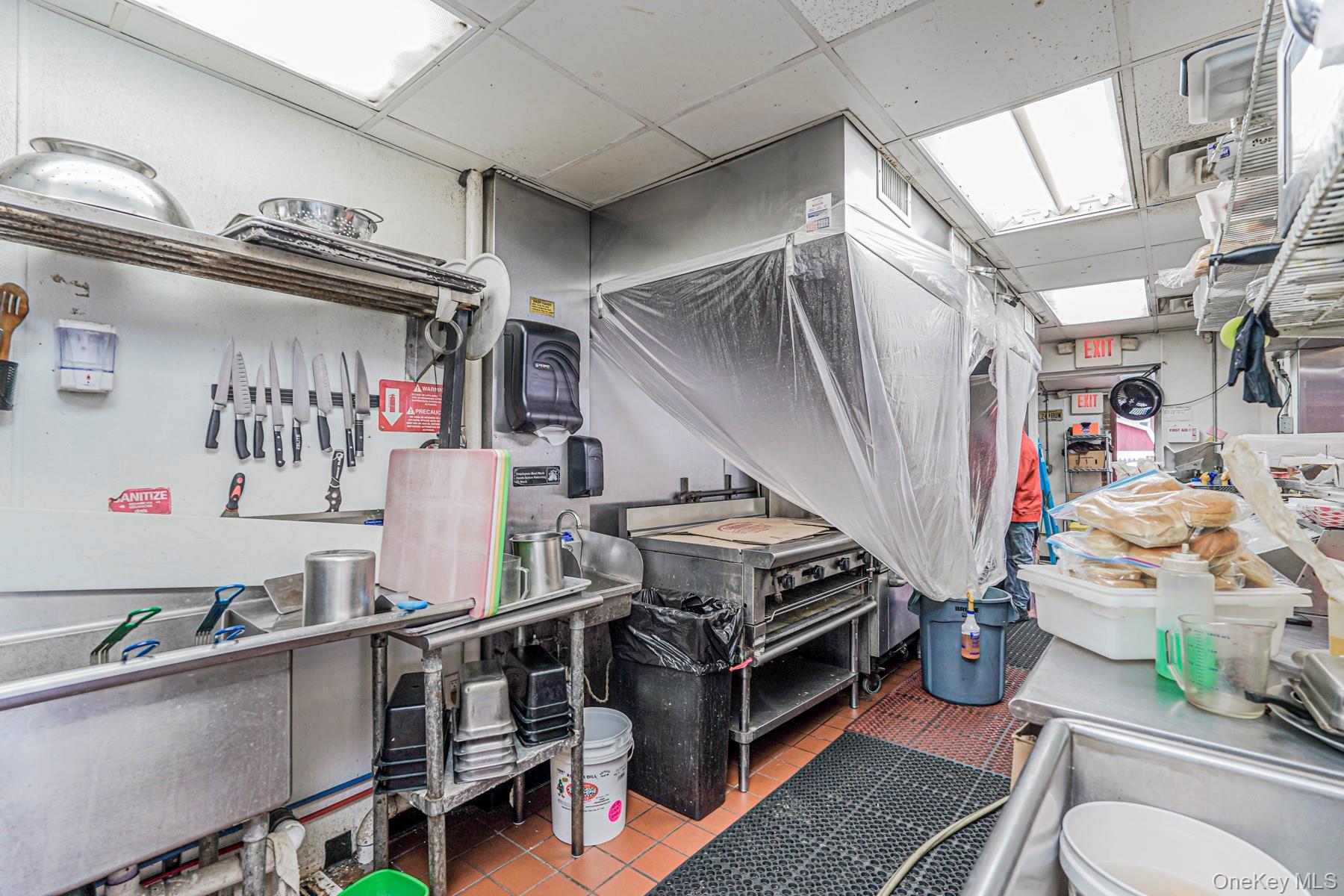 #18 photo, 365 Atlantic Avenue, Freeport , NY 11520