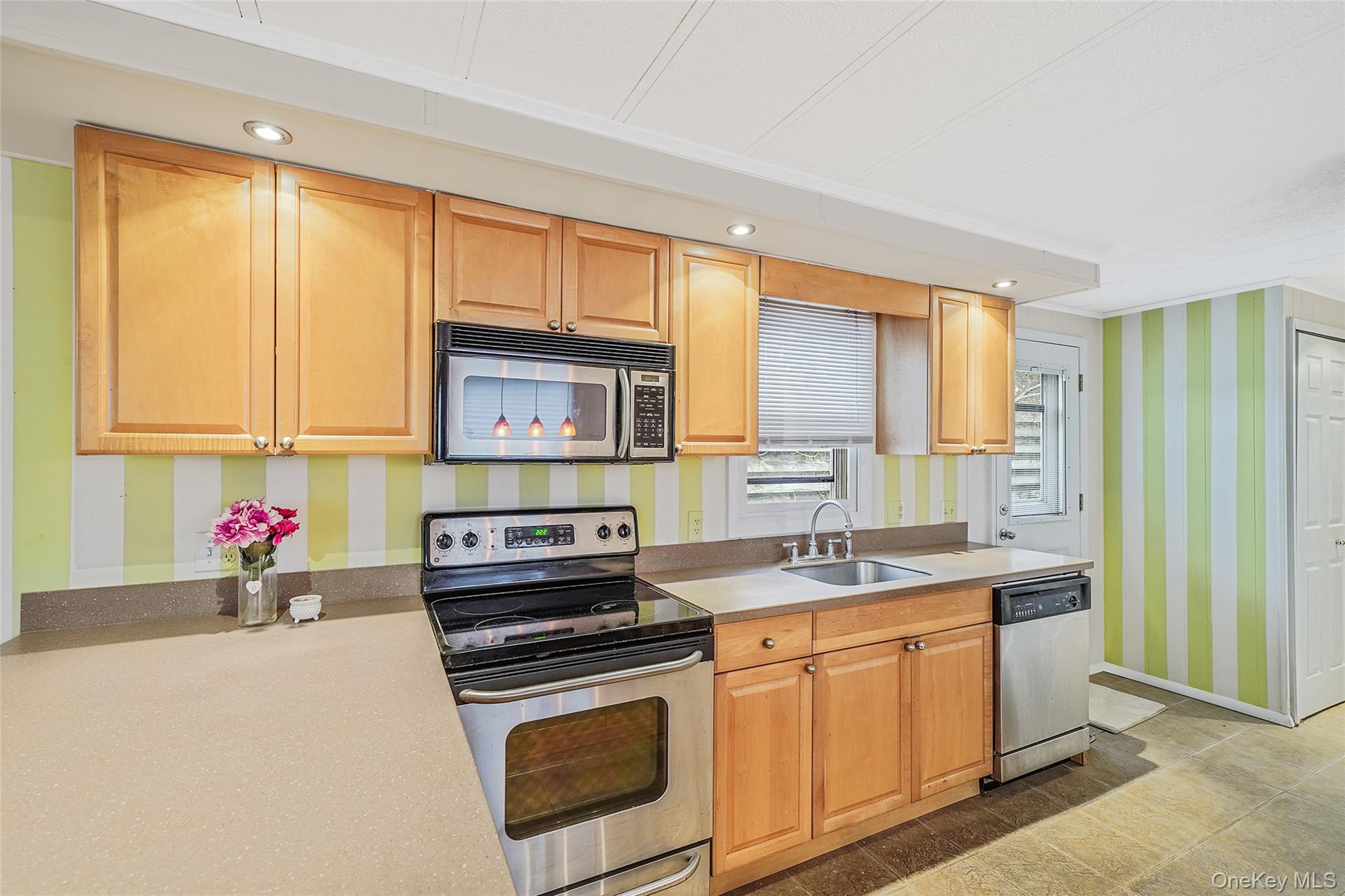 #12 photo, 91 Village Circle, Manorville , NY 11949