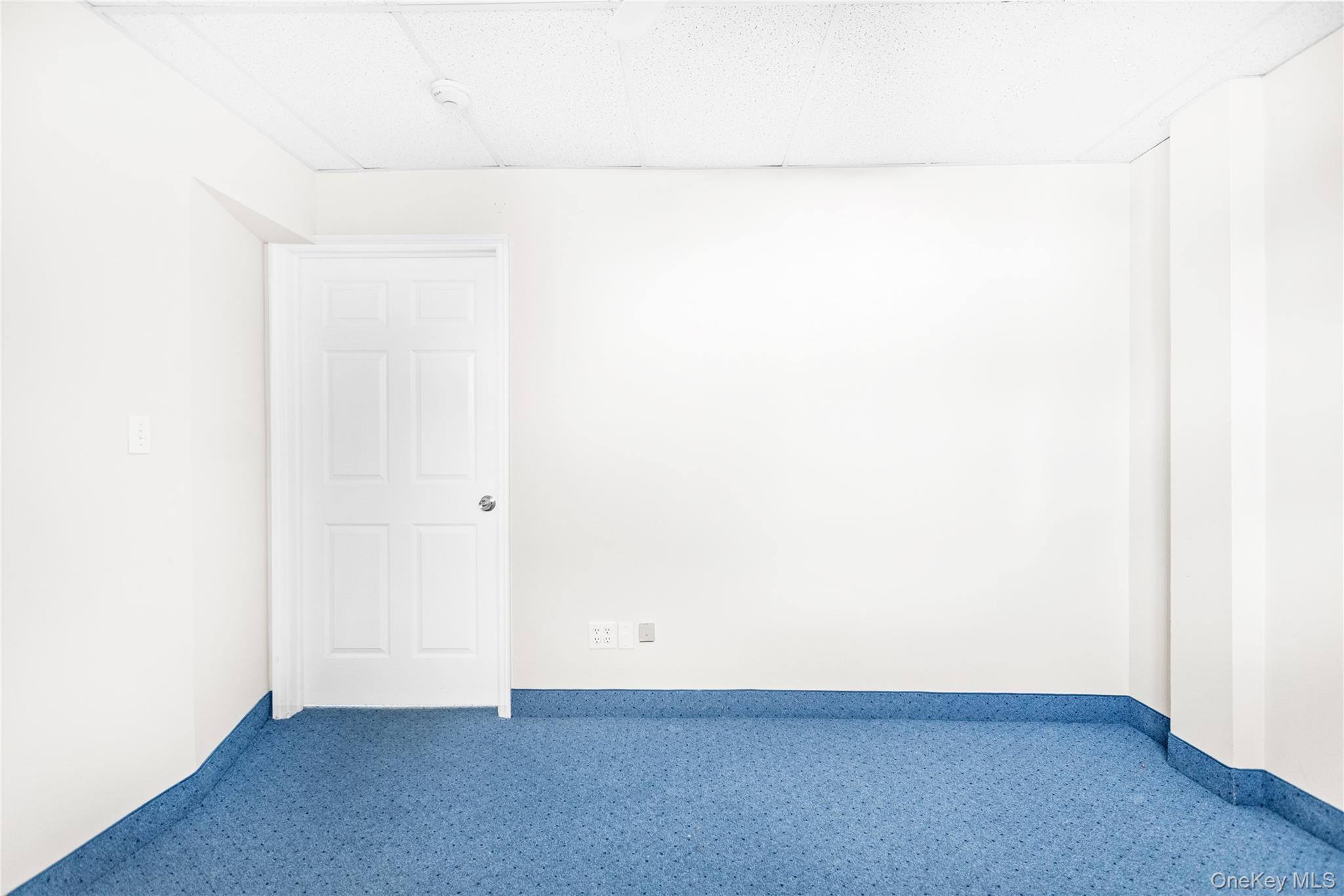 #2 photo, 146 S Country Road, Bellport Village , NY 11713