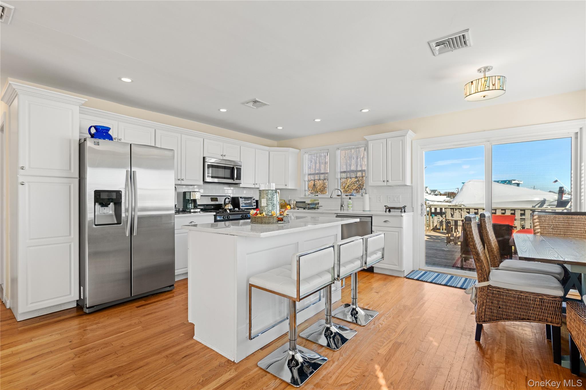 #5 photo, 125 Ocean Avenue, 롱 아일랜드 Bay Shore , NY 11706