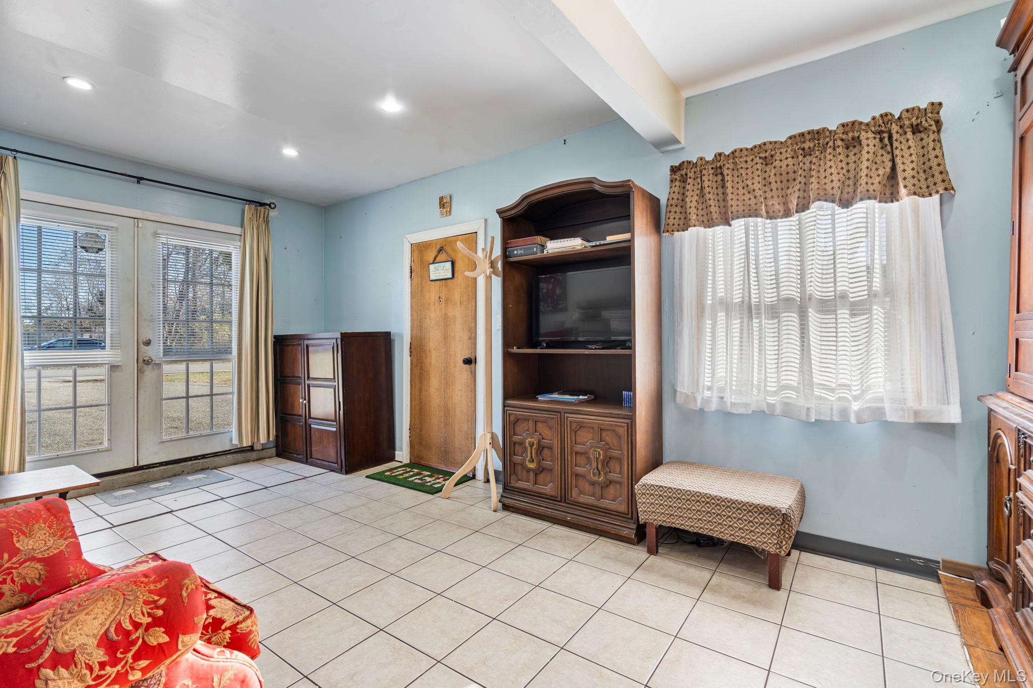 #20 photo, 44 3rd Street, سوفولك Brentwood , NY 11717