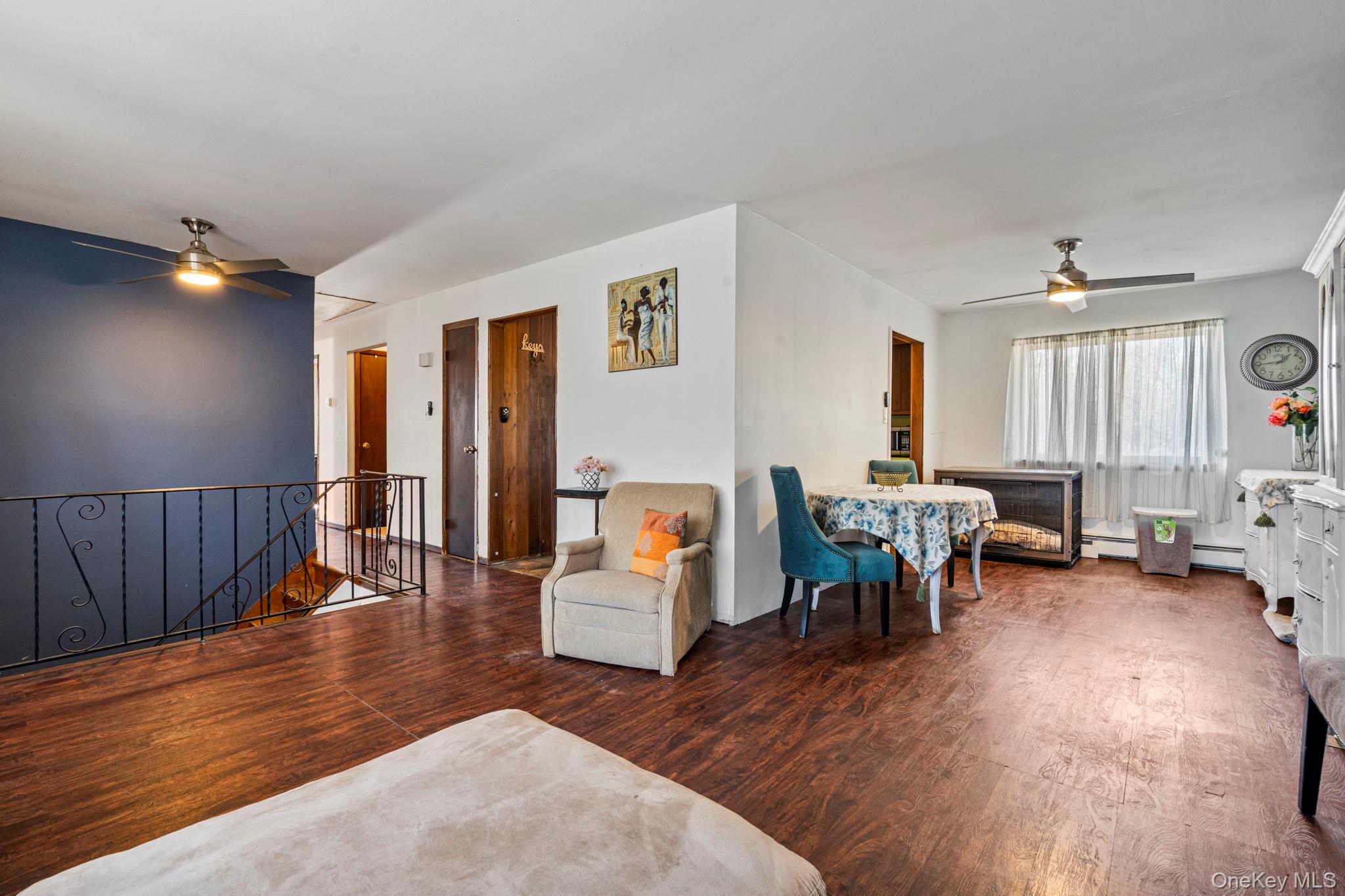 #4 photo, 44 3rd Street, سوفولك Brentwood , NY 11717