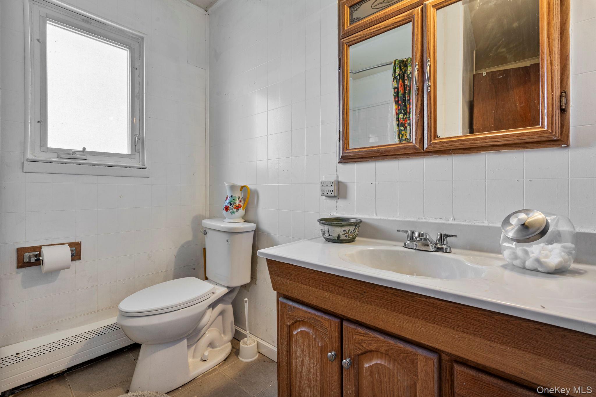 #7 photo, 44 3rd Street, سوفولك Brentwood , NY 11717