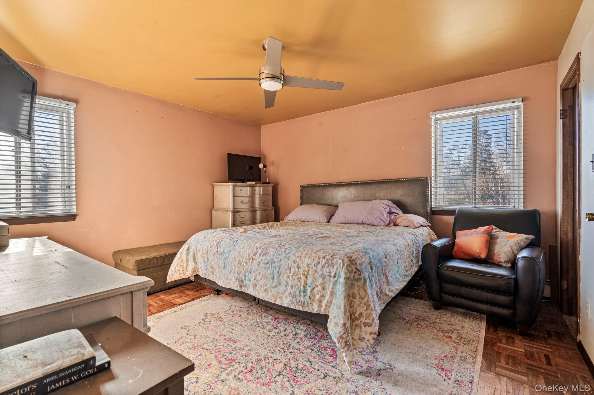 #8 photo, 44 3rd Street, سوفولك Brentwood , NY 11717