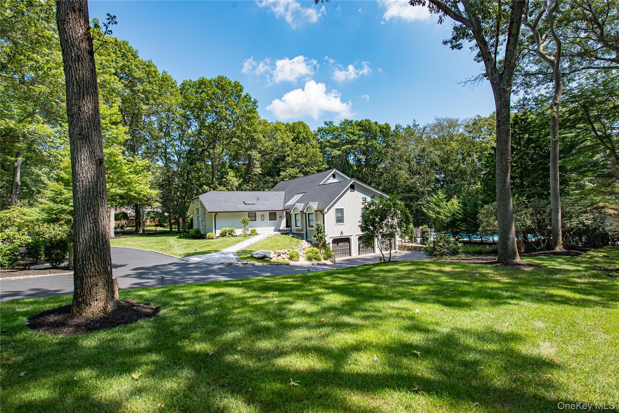 #1 photo, 142 Landing Meadow Road, Smithtown , NY 11787