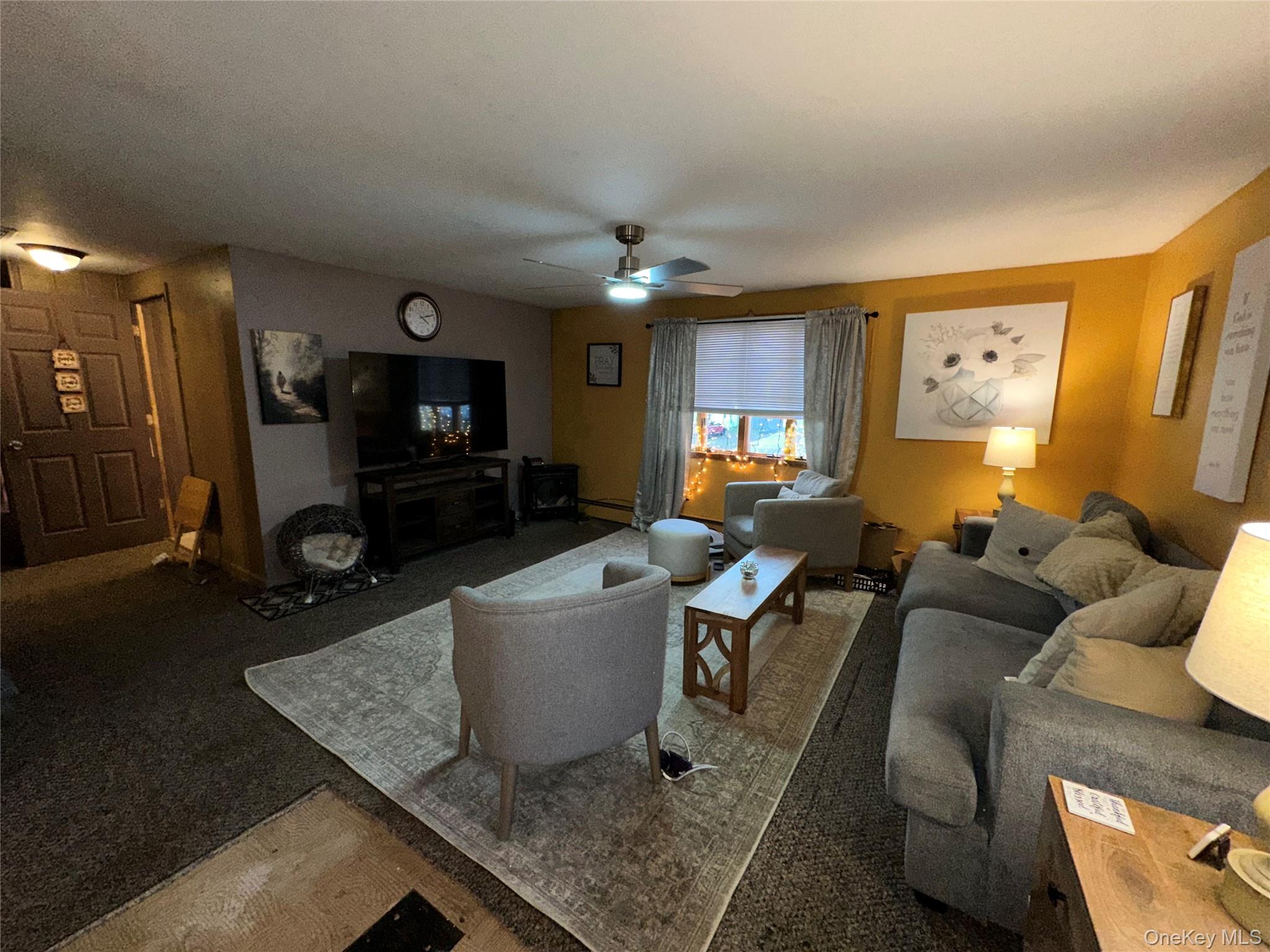 #9 photo, 27 Wedgewood Drive, Coram , NY 11727