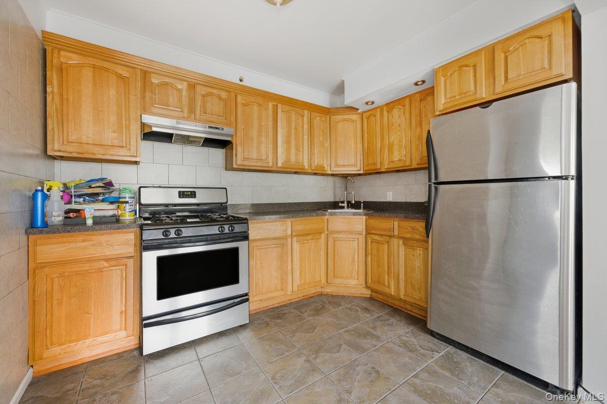 #6 photo, 8754 110th Street, Richmond Hill , NY 11418