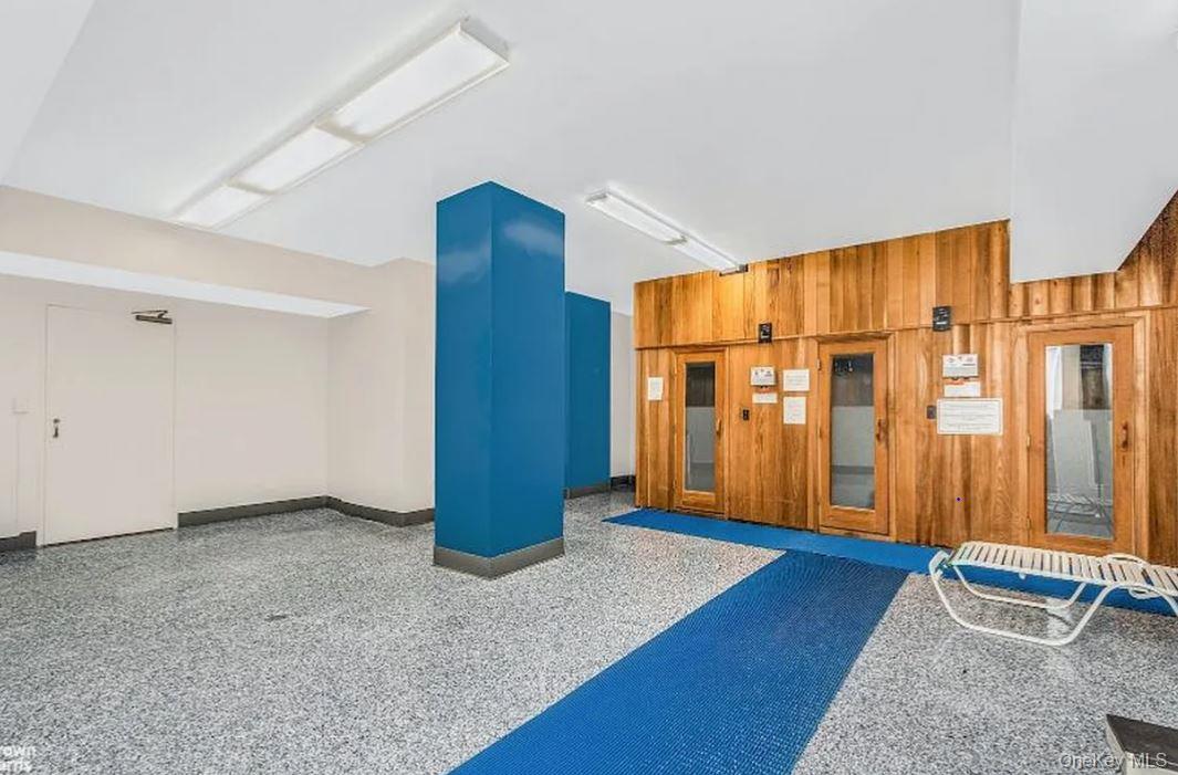 #10 photo, 2500 Johnson Avenue, Bronx , NY 10463