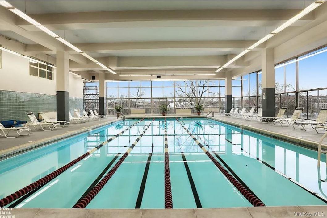 #9 photo, 2500 Johnson Avenue, Bronx , NY 10463