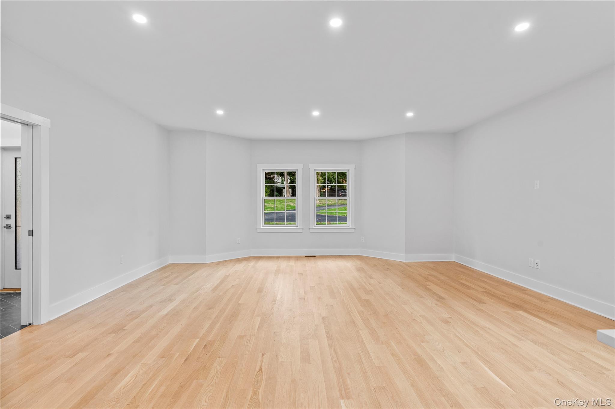 #9 photo, 567 King Street, 纽约州 Port Chester , NY 10573