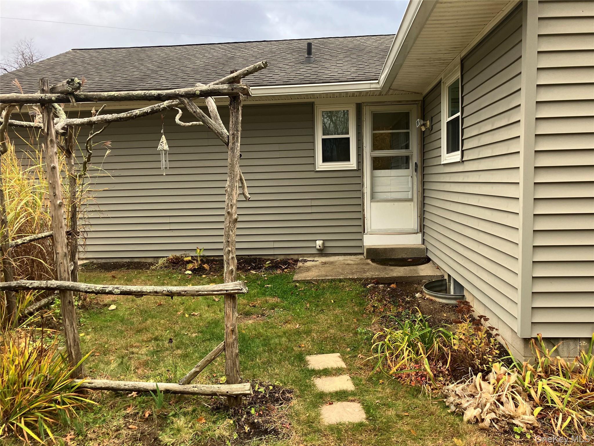 #6 photo, 48 Jefferson, Red Hook , NY 12571