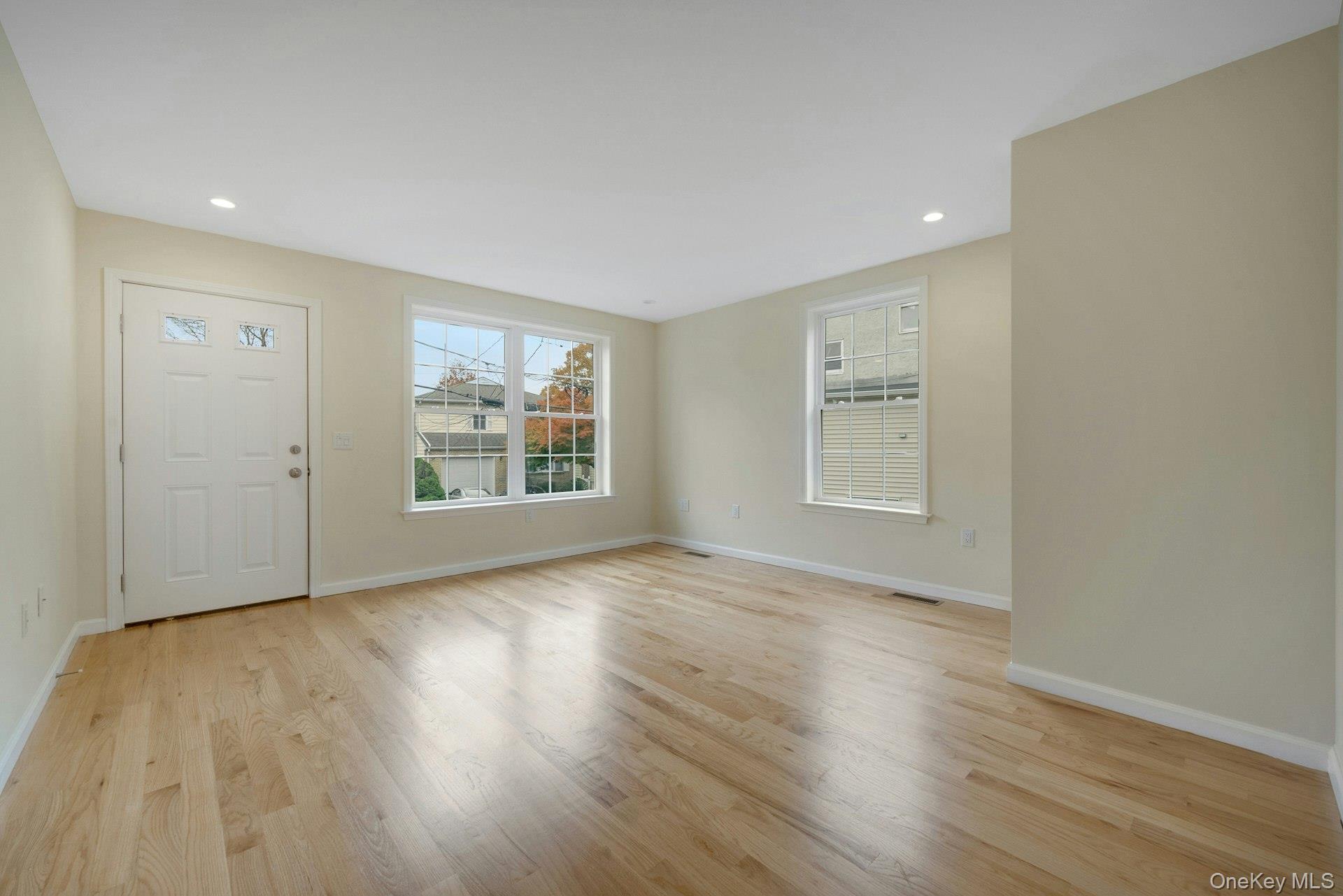 #2 photo, 207 Grand Street, Mamaroneck , NY 10543