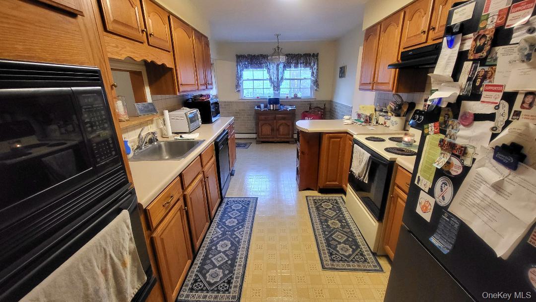 #4 photo, 3 Manor Drive, Poughkeepsie , NY 12603