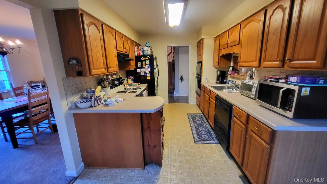 #5 photo, 3 Manor Drive, Poughkeepsie , NY 12603