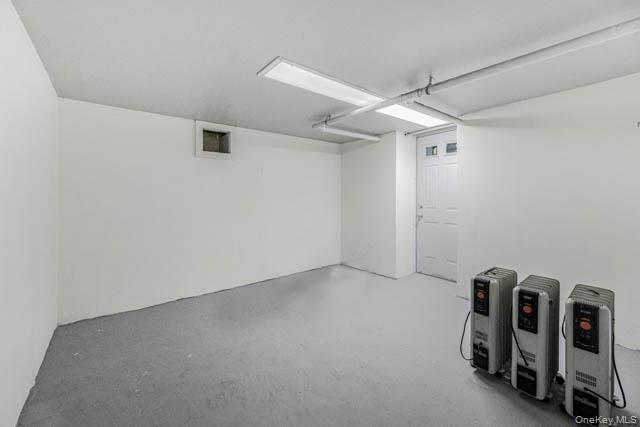 #17 photo, 69 Waring Place, Yonkers , NY 10703