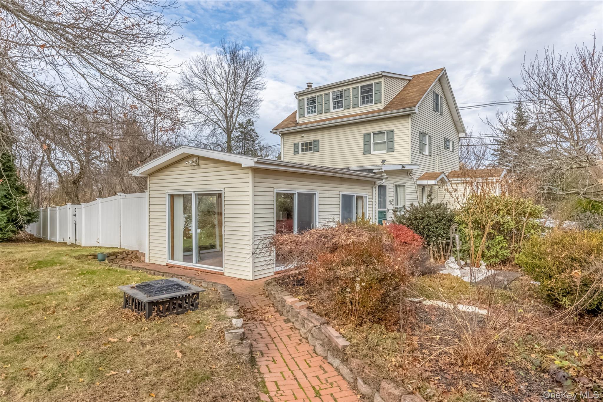 #10 photo, 1896 Route 44 55, Modena , NY 12548