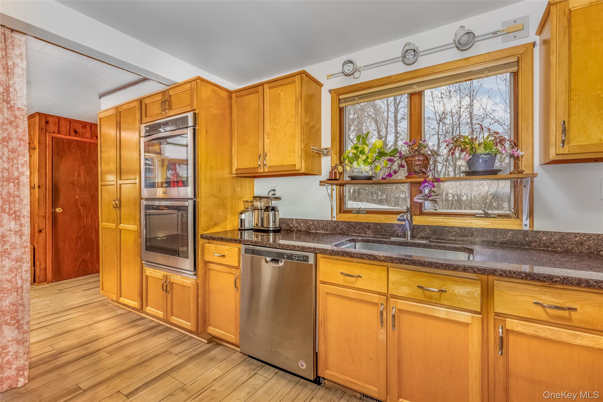 #18 photo, 1896 Route 44 55, Modena , NY 12548