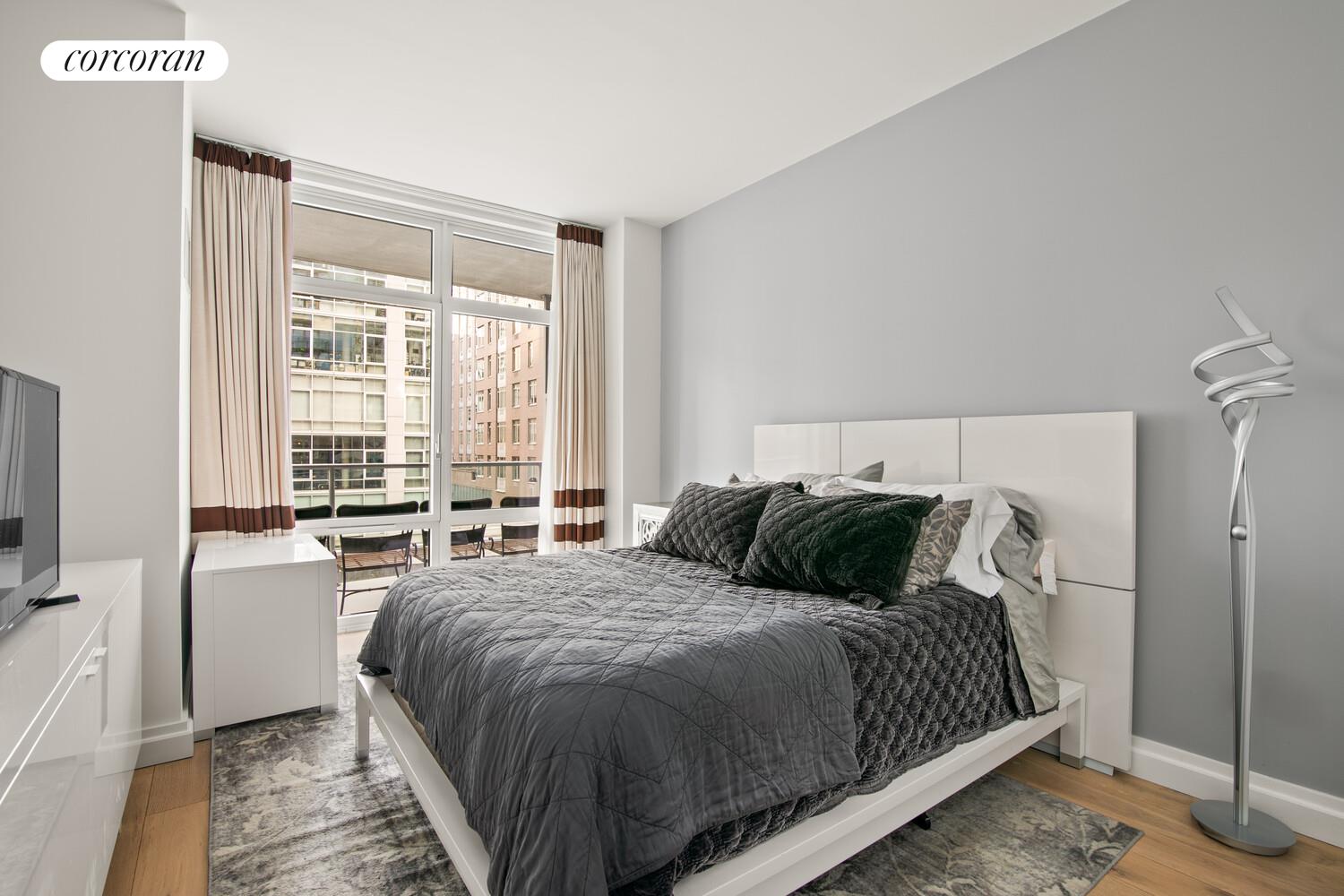 #5 photo, New York City, Lincoln Square , NY 10019