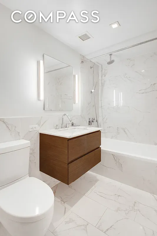 #9 photo, 325 Lexington Avenue, Murray Hill , NY 10016