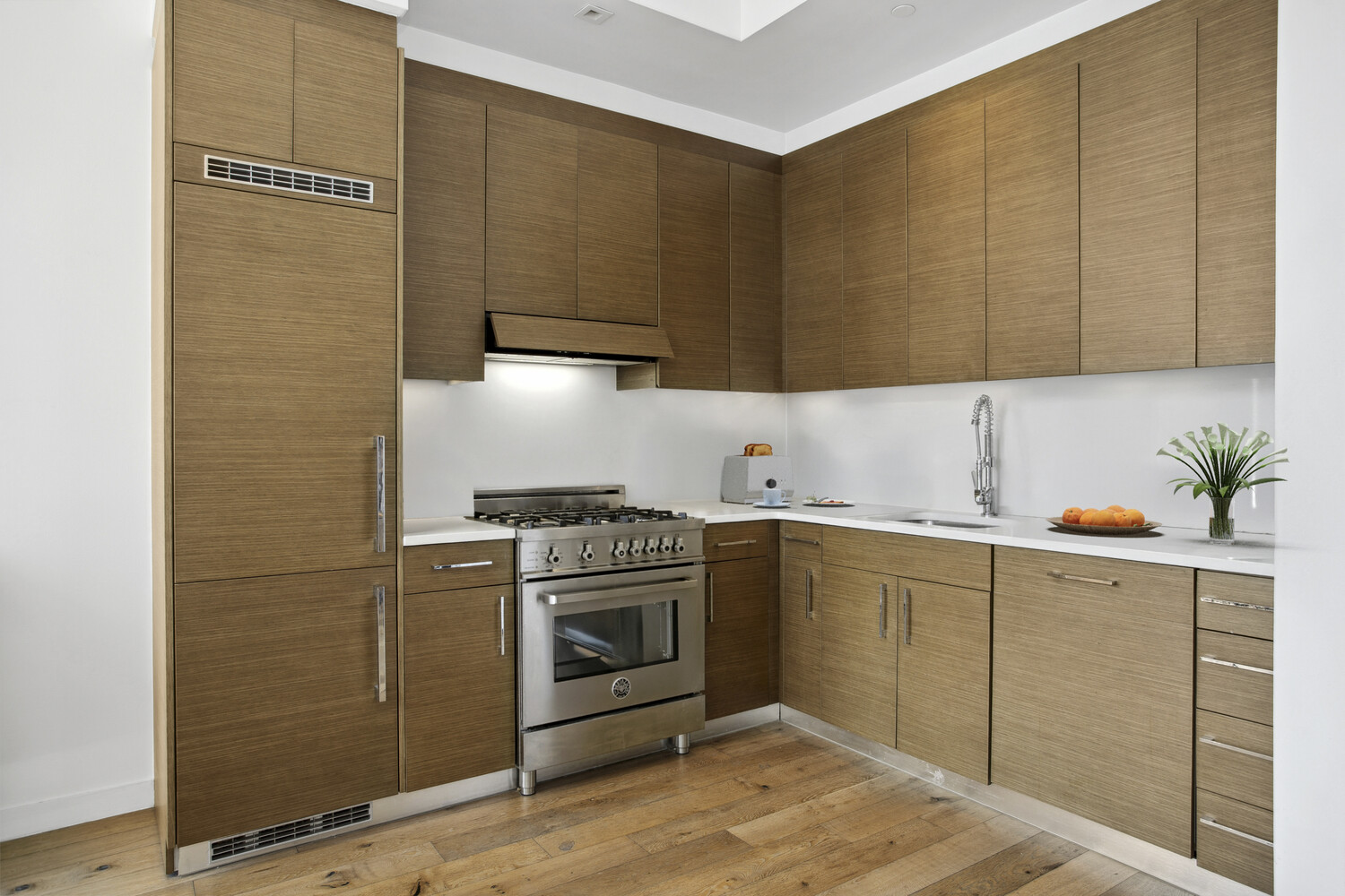 #4 photo, 325 LEXINGTON Avenue, Murray Hill , NY 10016