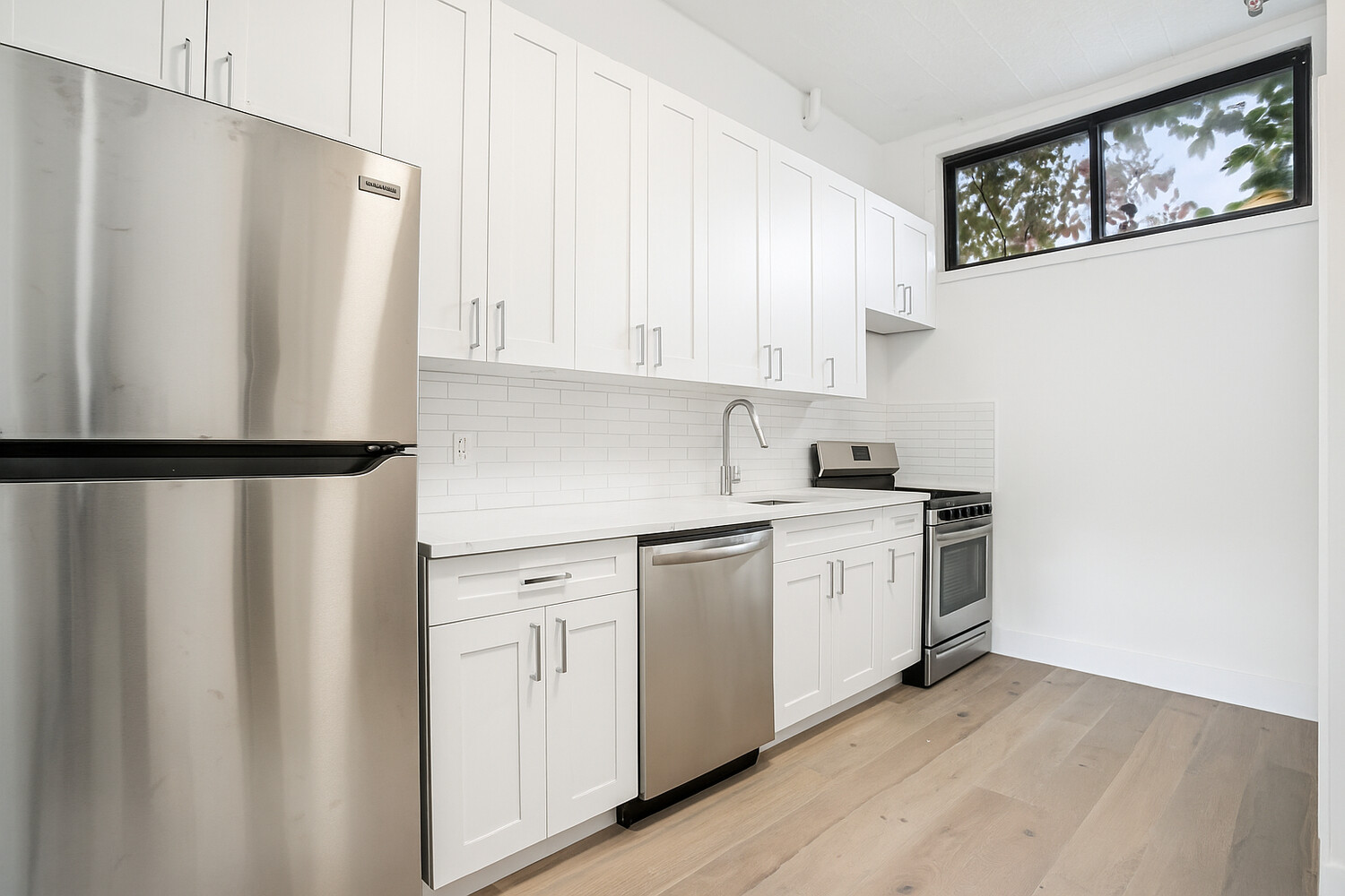 #1 photo, 17 THAMES Street, East Williamsburg , NY 11206