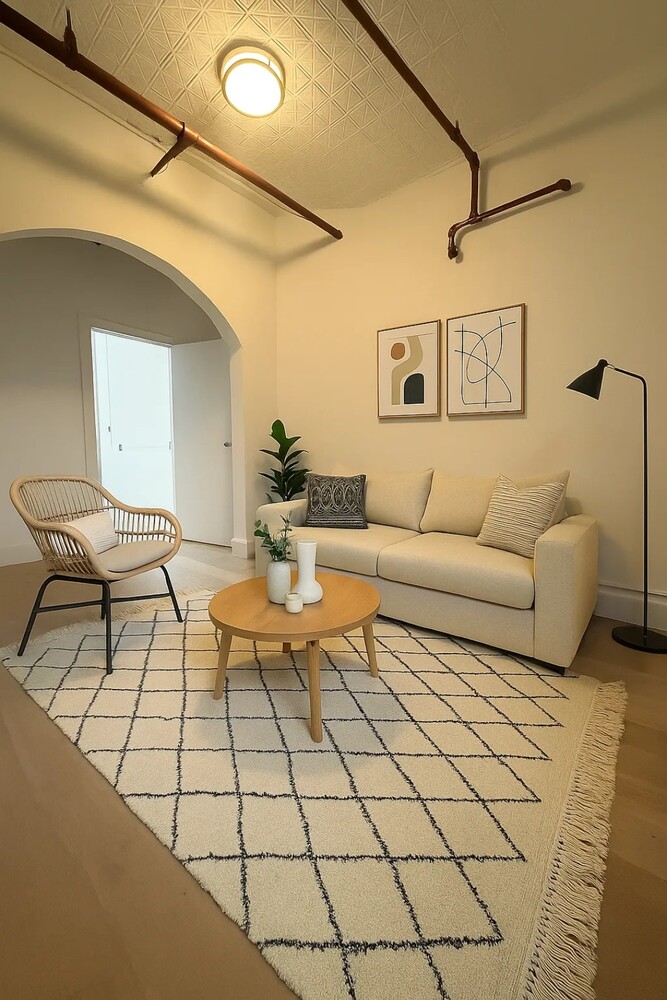 #7 photo, 17 THAMES Street, East Williamsburg , NY 11206