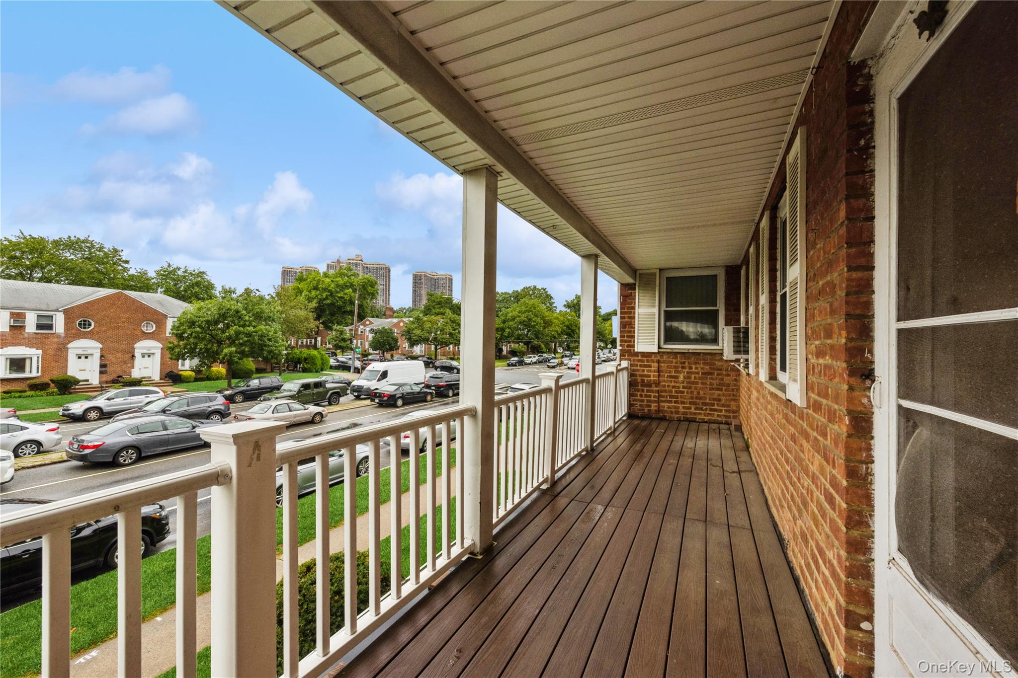 #15 photo, 260-40 74 Avenue, Glen Oaks , NY 11004