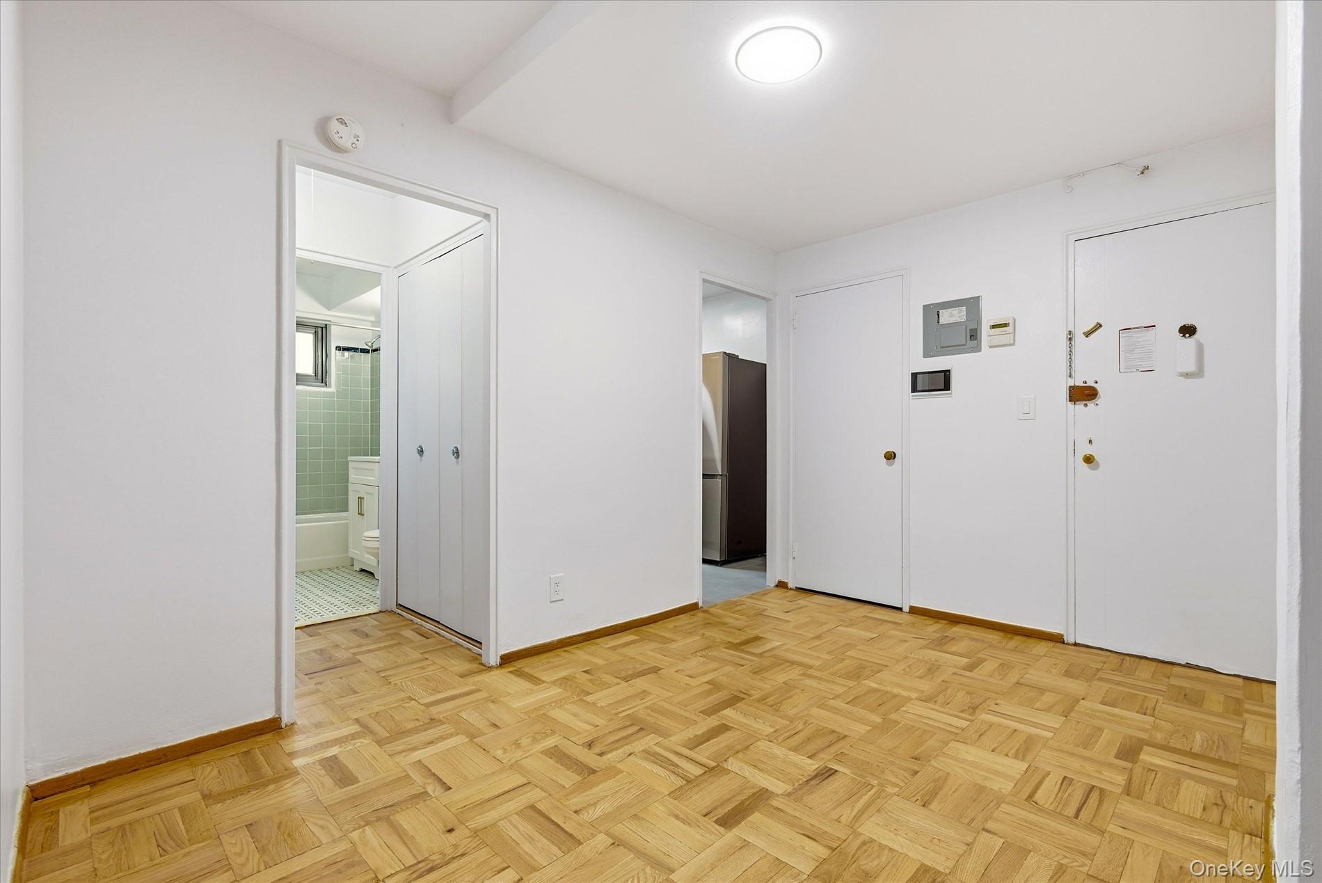 #5 photo, 21-85 34th Avenue, Astoria , NY 11106