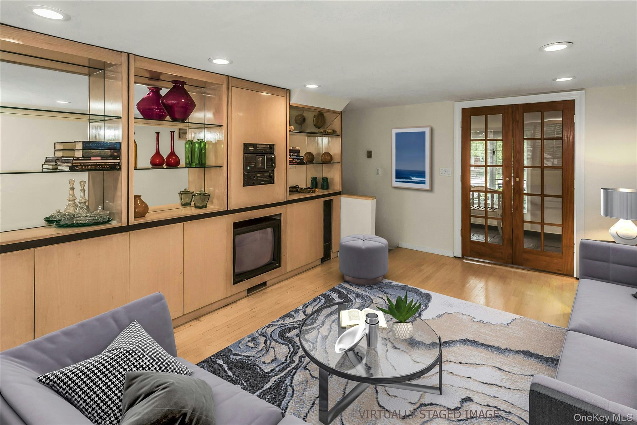 #12 photo, 29 Elmwood Court, Plainview , NY 11803