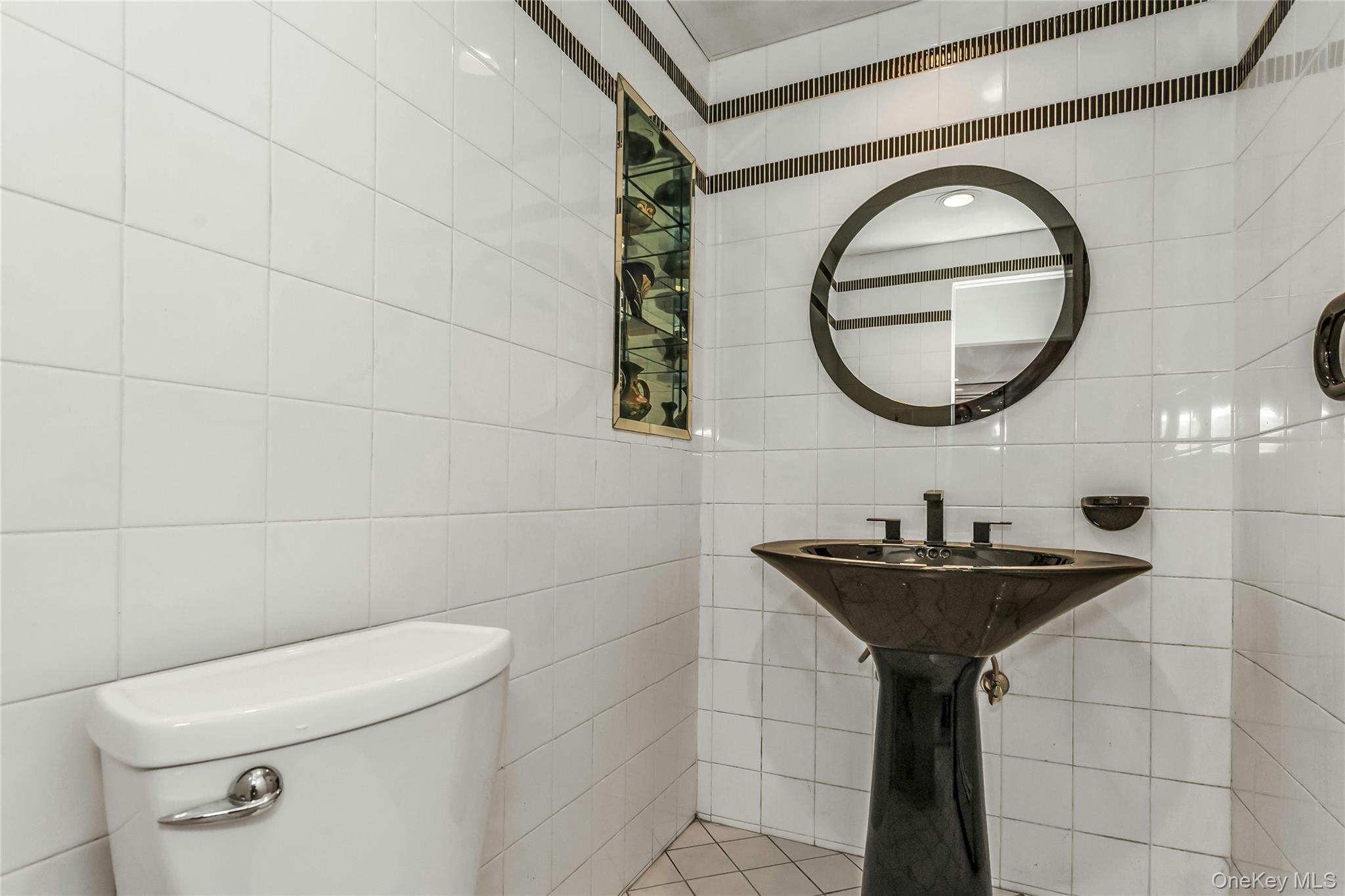 #13 photo, 29 Elmwood Court, Plainview , NY 11803