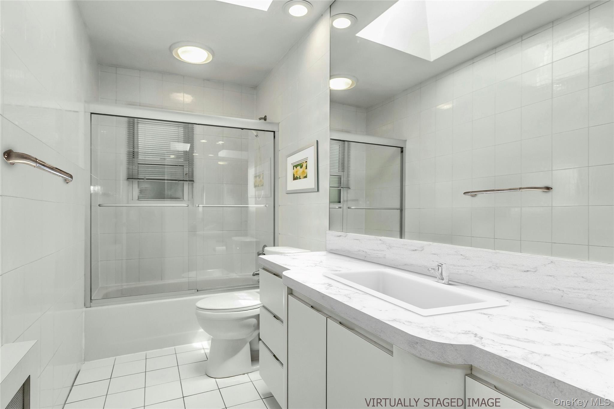 #18 photo, 29 Elmwood Court, Plainview , NY 11803