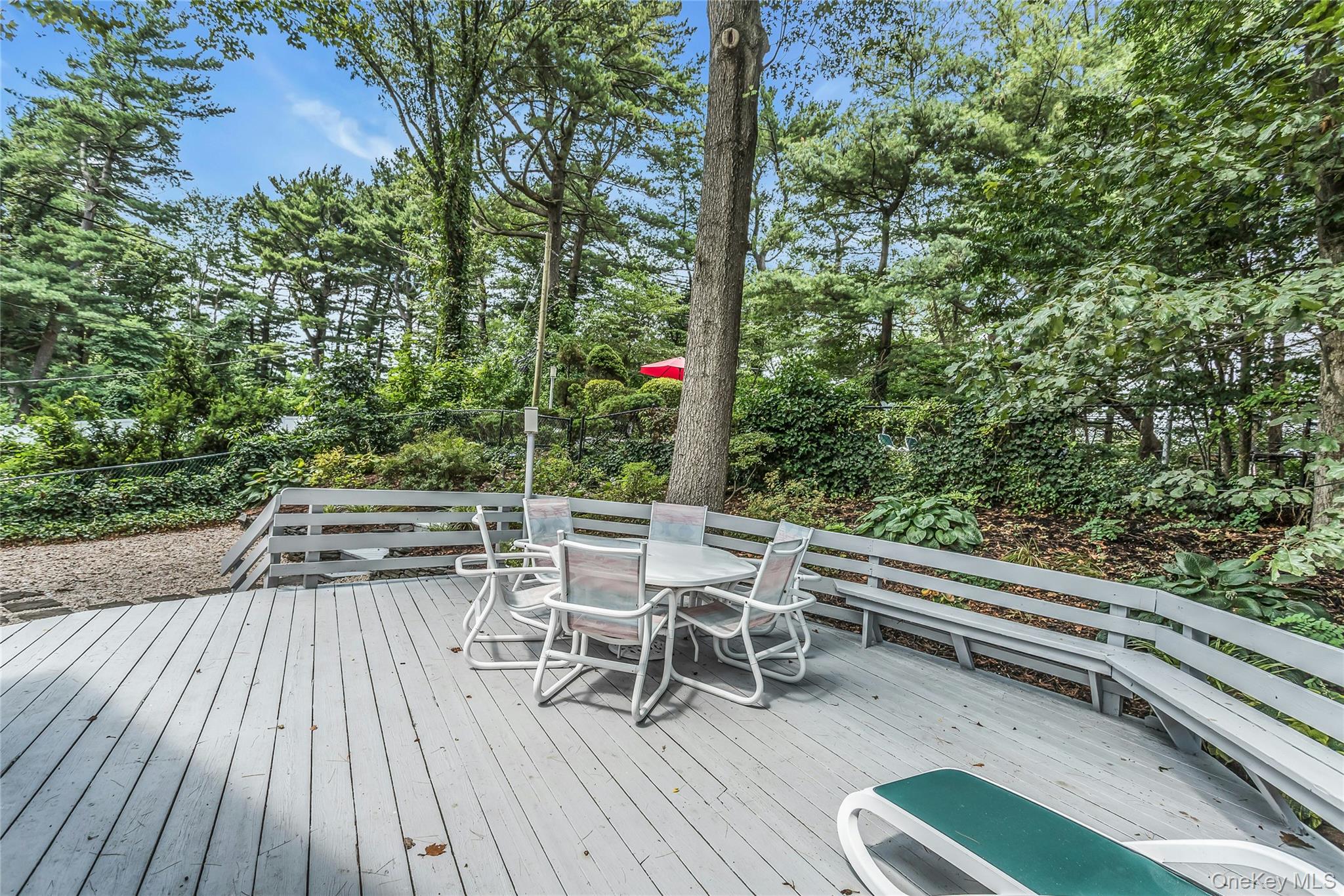 #20 photo, 29 Elmwood Court, Plainview , NY 11803