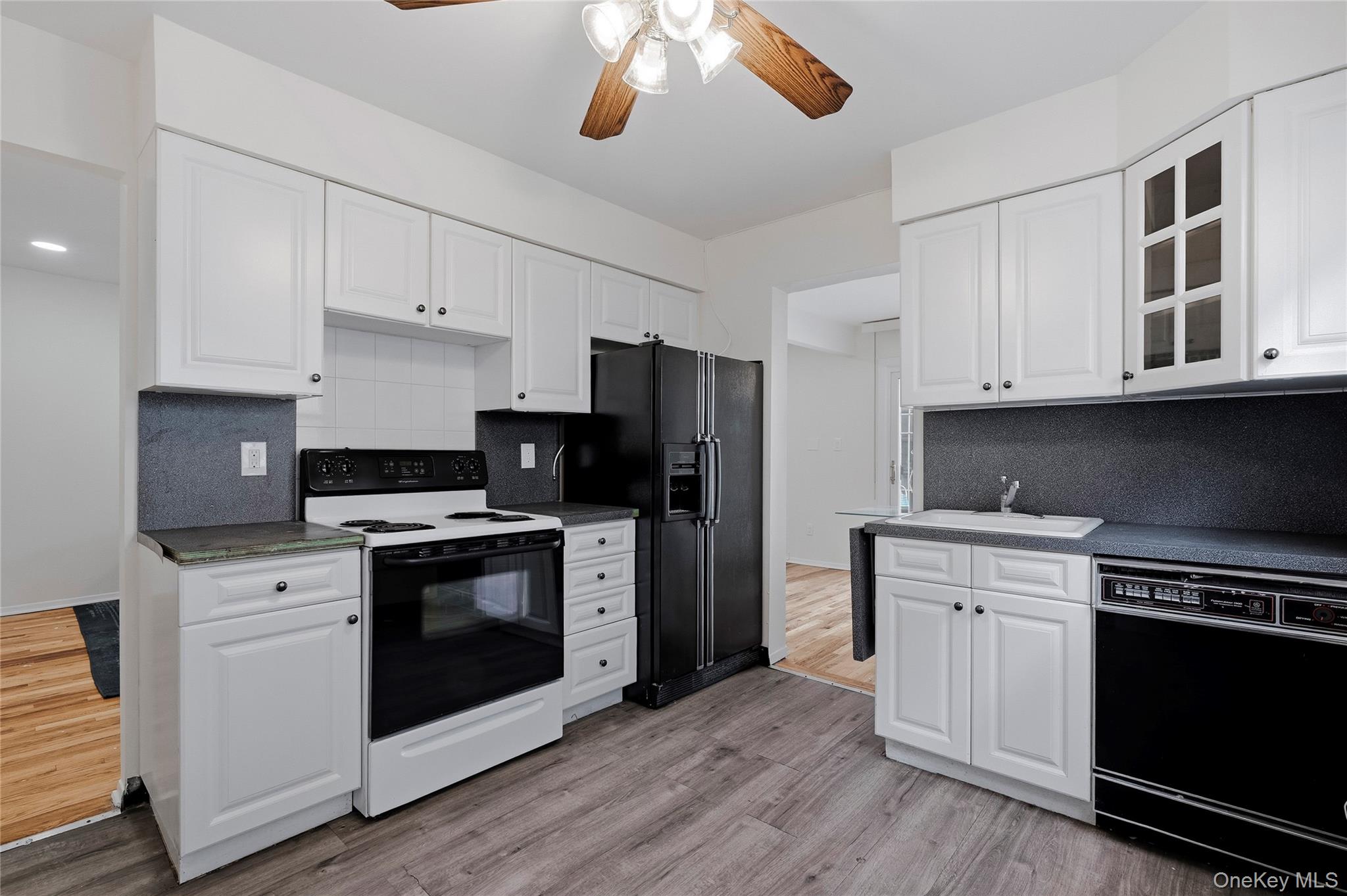 #5 photo, 15-69 215th Street, Bayside , NY 11360