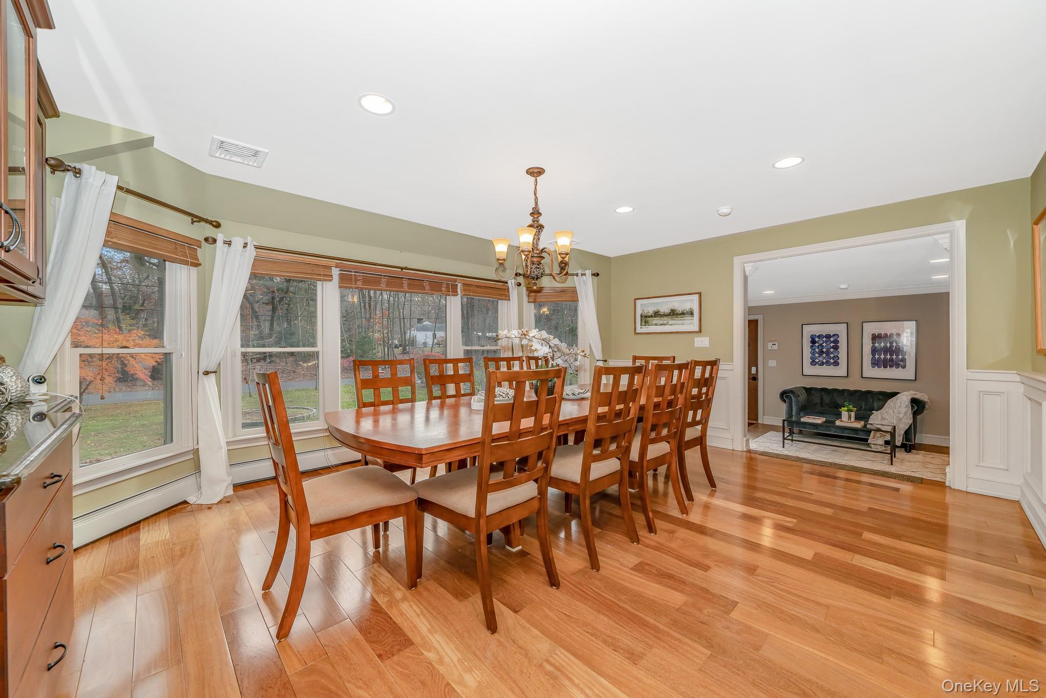 #10 photo, 23 Willoughby Path, East Northport , NY 11731