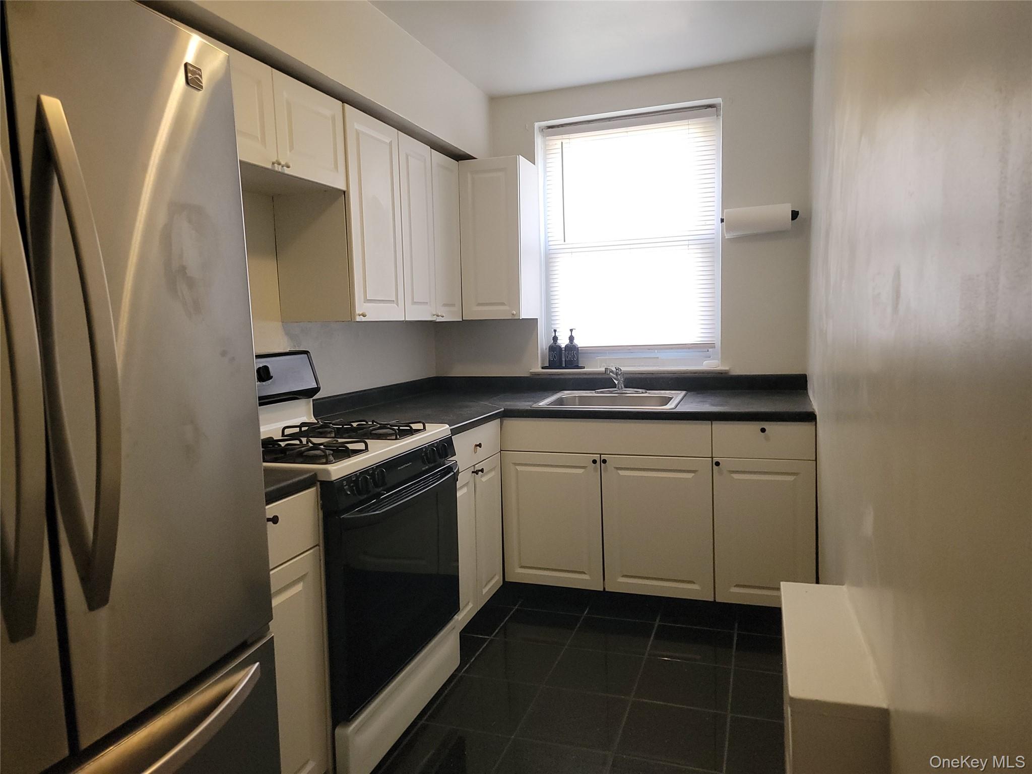 #5 photo, 35-31  Street 205th Street, Bayside , NY 11361